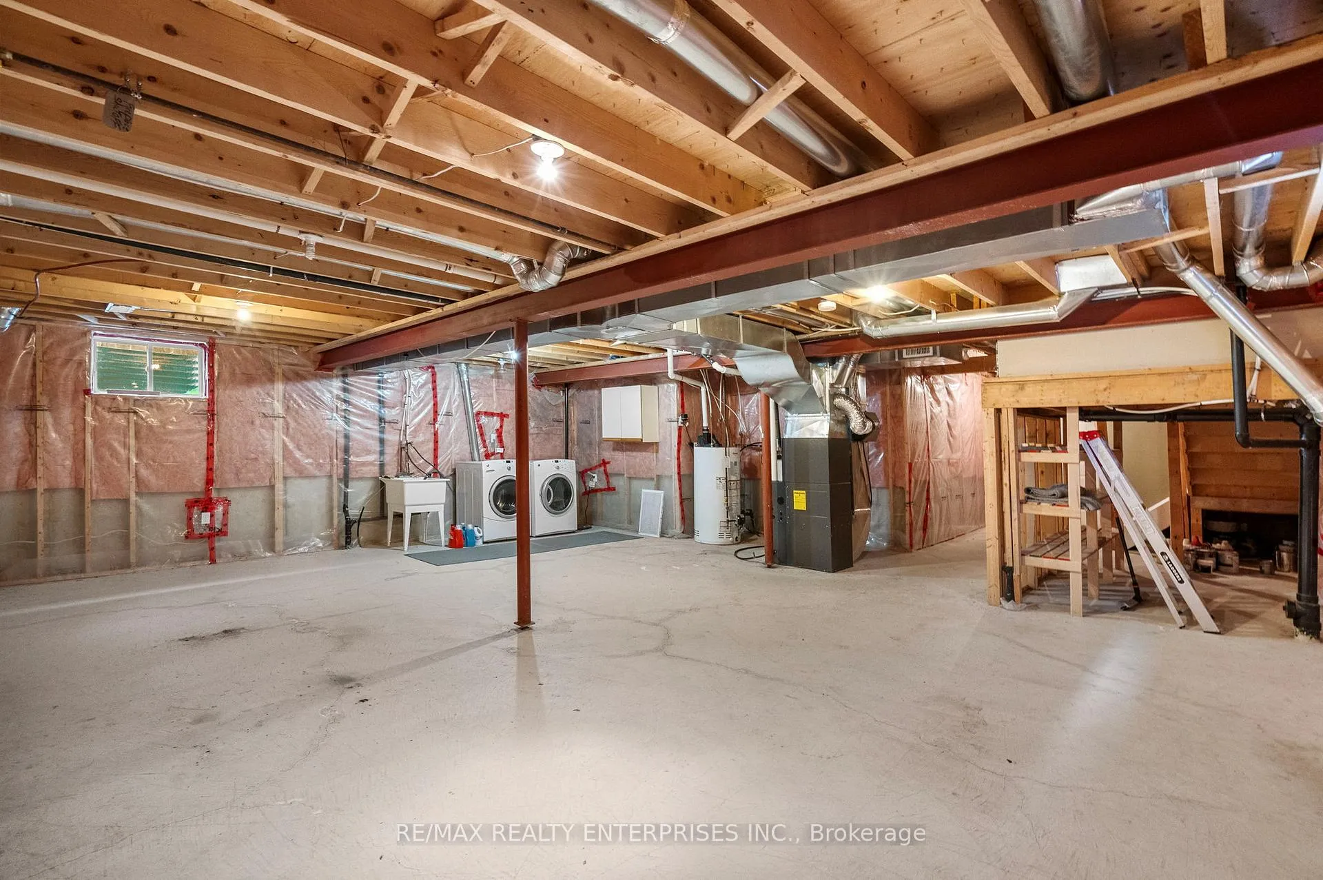 Photo 22 of 76 Balmoral Place, Barrie, Innis-Shore — HOMEH