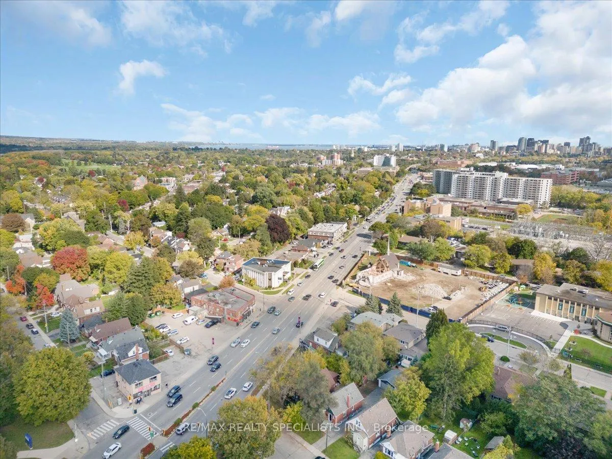 Photo 39 of 83 Haddon Avenue S, Hamilton, Ainslie Wood — HOMEH