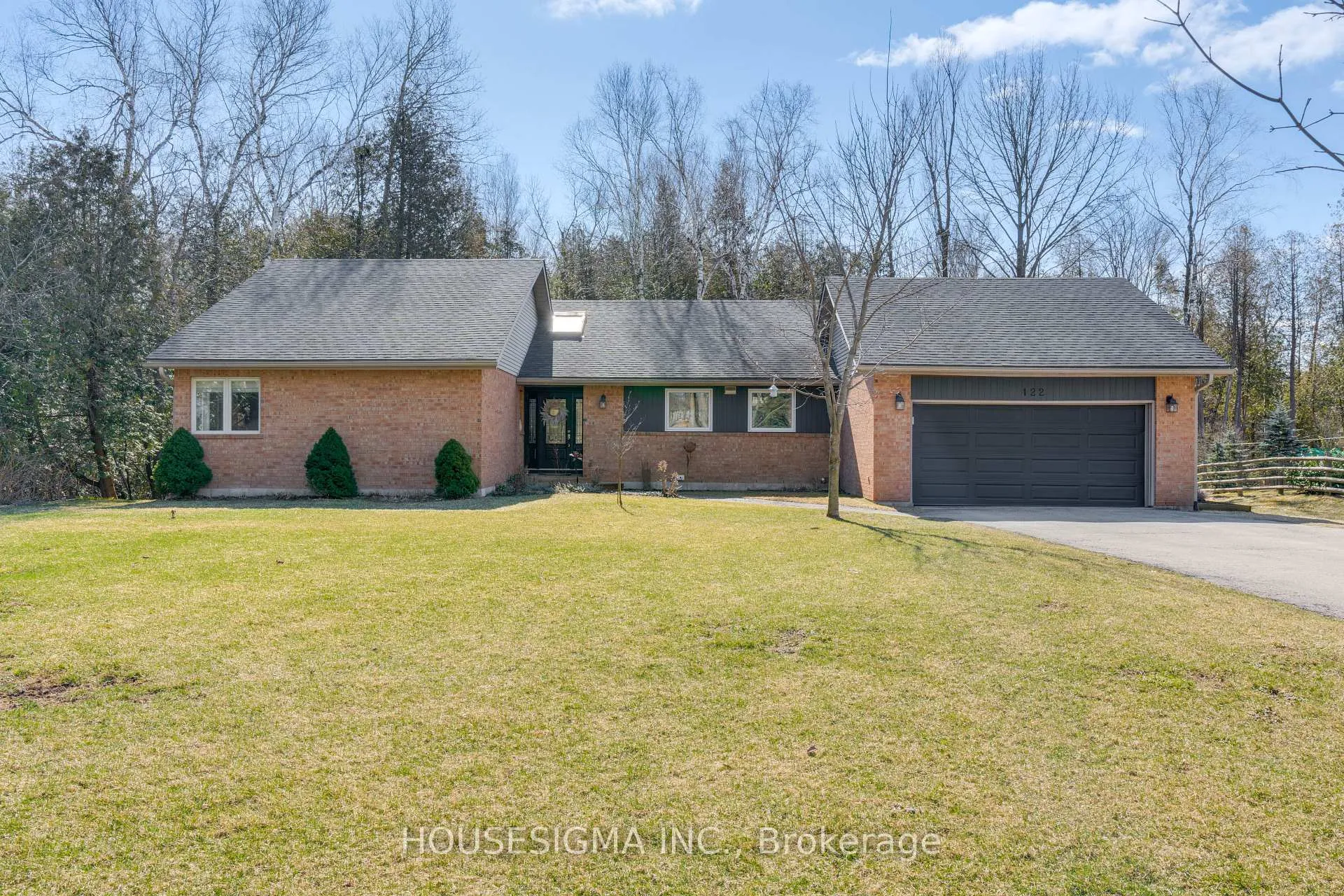 Photo 1 of 122 Maple Court, Shelburne — HOMEH