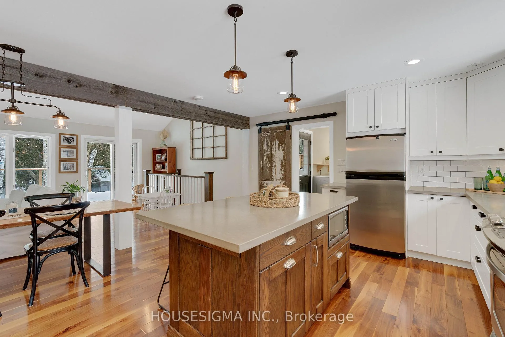 Photo 8 of 122 Maple Court, Shelburne — HOMEH