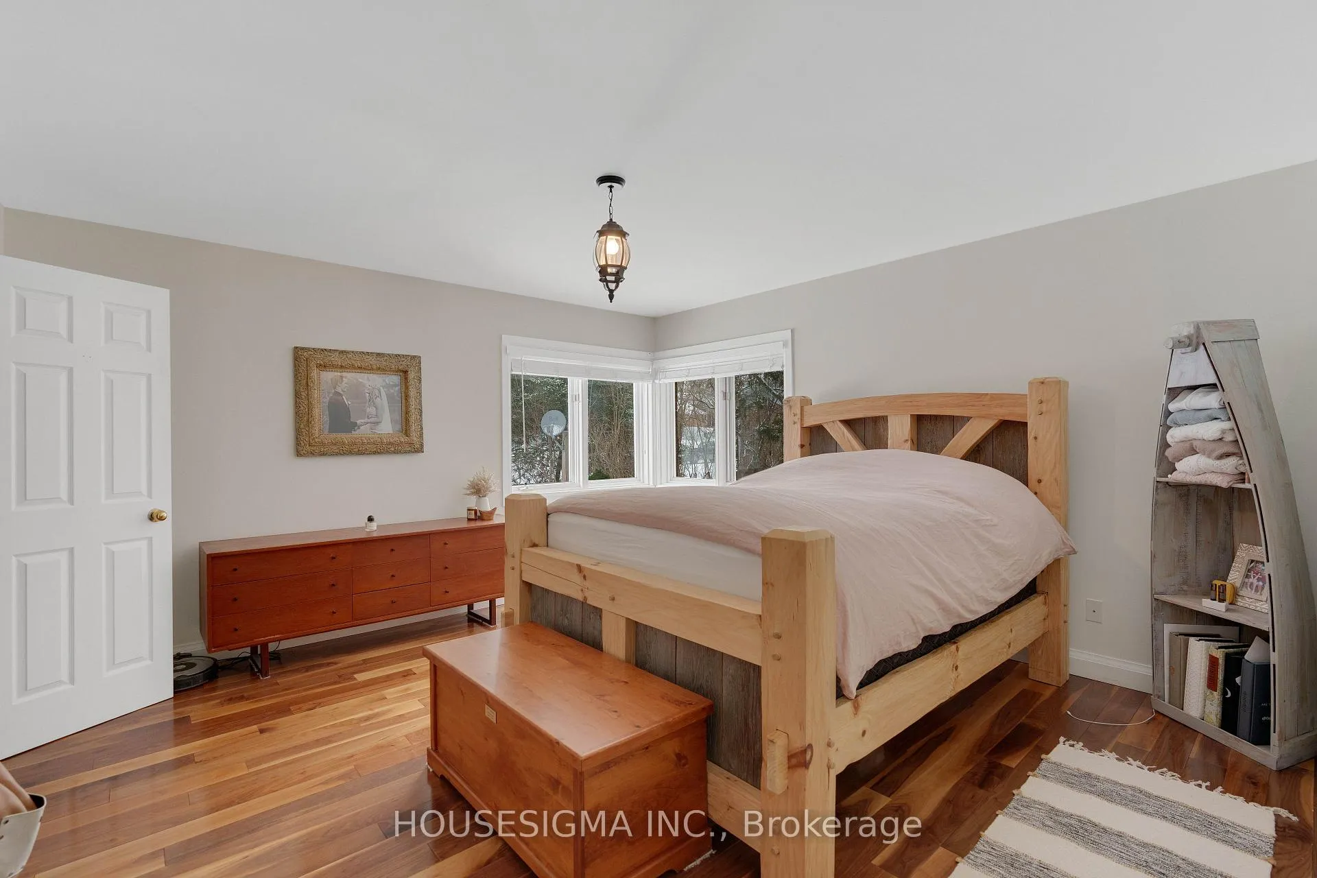 Photo 20 of 122 Maple Court, Shelburne — HOMEH