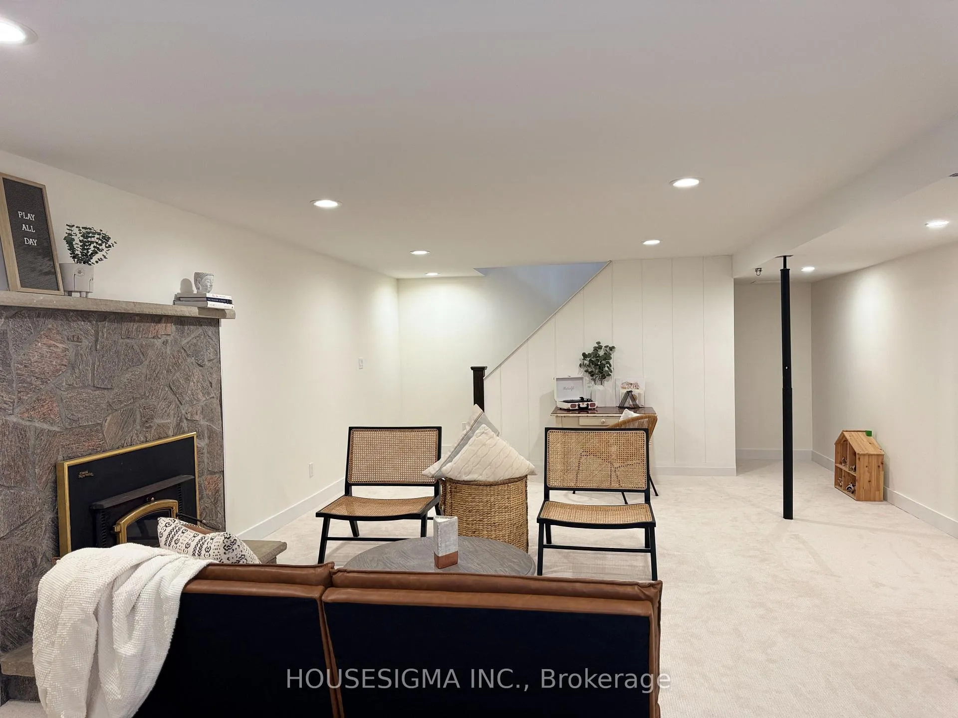 Photo 24 of 122 Maple Court, Shelburne — HOMEH