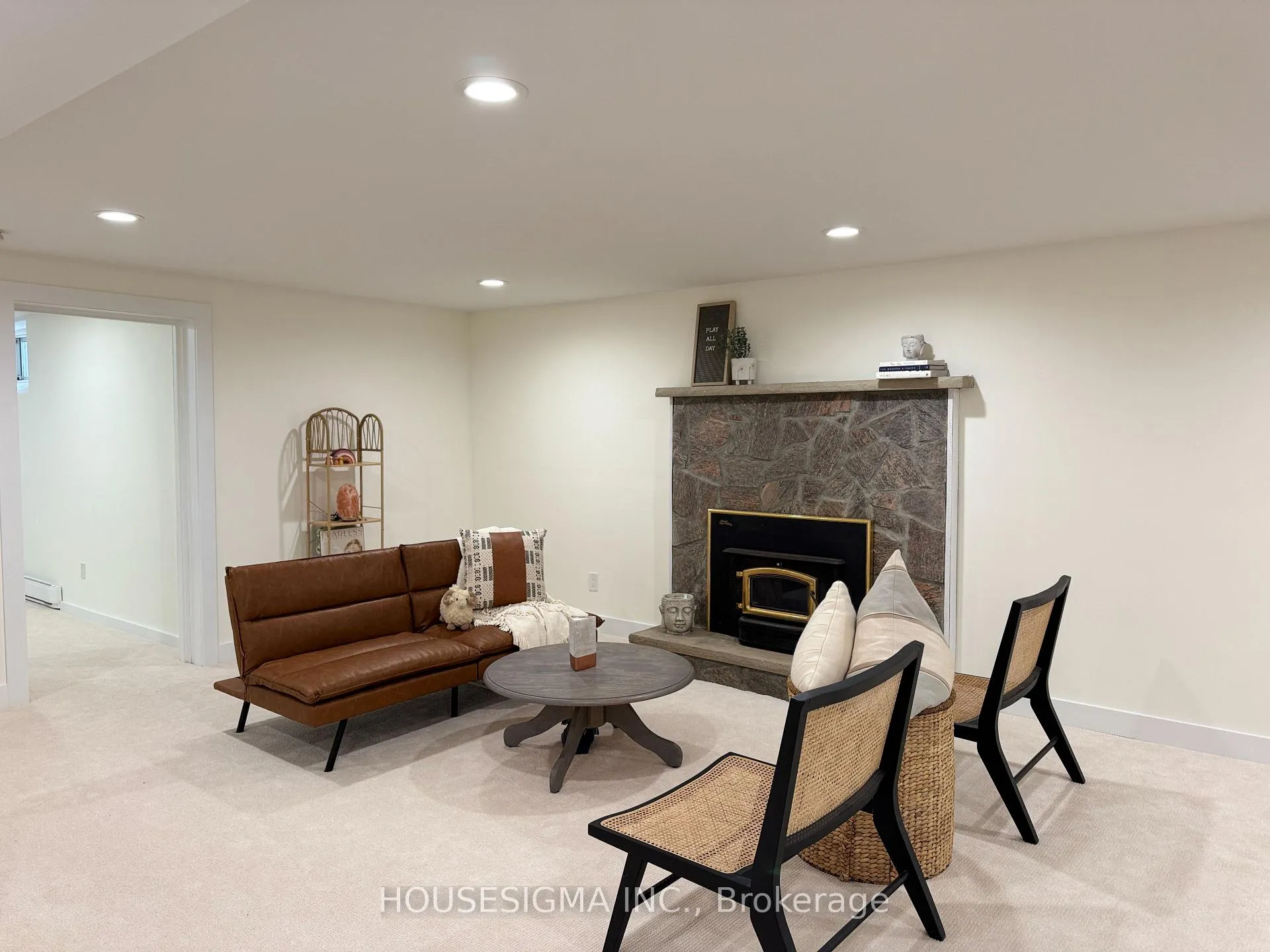 Photo 25 of 122 Maple Court, Shelburne — HOMEH