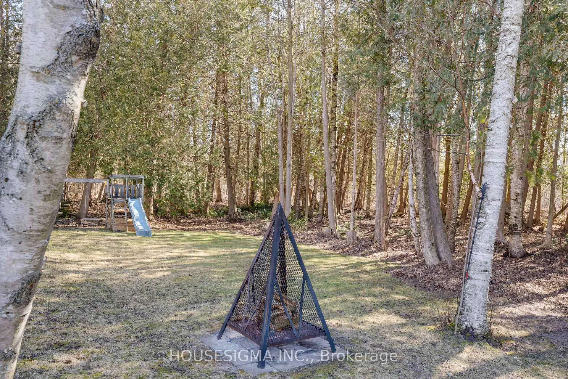 Photo 34 of 122 Maple Court, Shelburne — HOMEH
