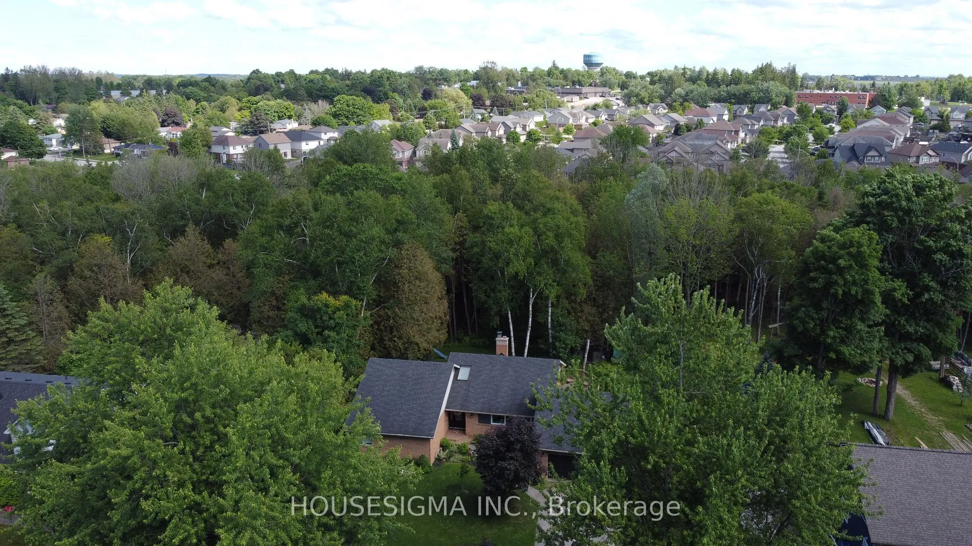 Photo 36 of 122 Maple Court, Shelburne — HOMEH