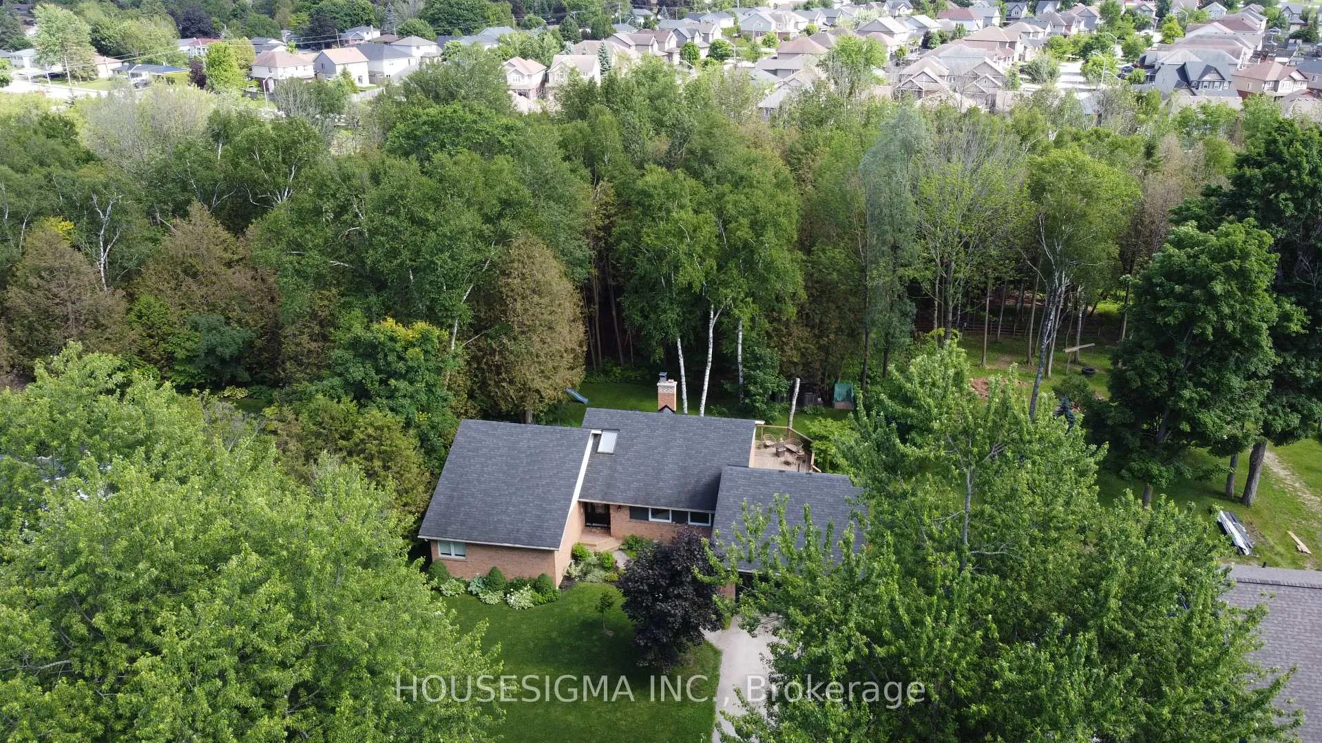 Photo 41 of 122 Maple Court, Shelburne — HOMEH