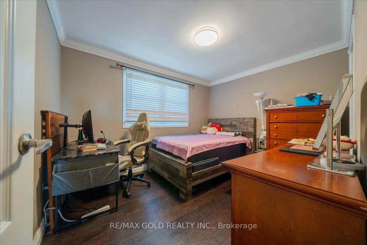 Photo 24 of 113 Rollo Drive N, Ajax, South East — HOMEH