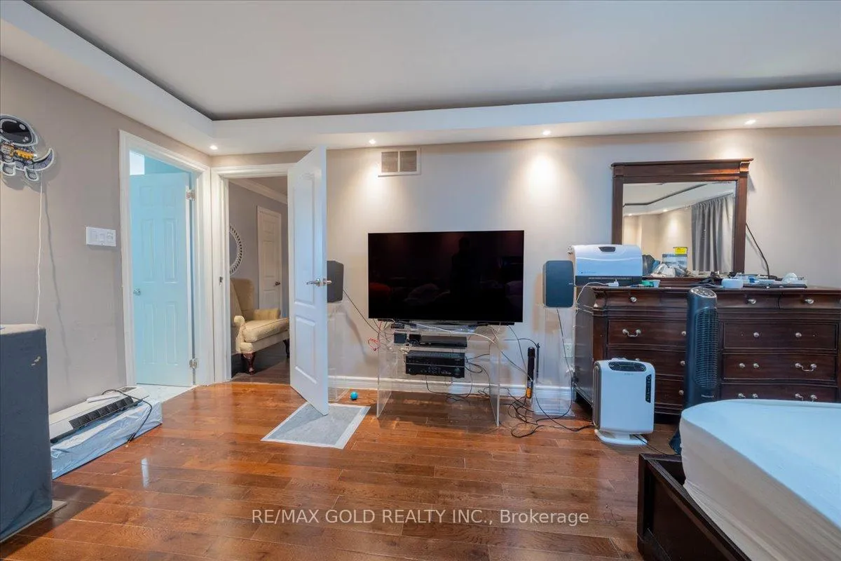 Photo 30 of 113 Rollo Drive N, Ajax, South East — HOMEH