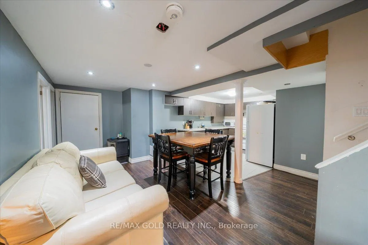 Photo 36 of 113 Rollo Drive N, Ajax, South East — HOMEH