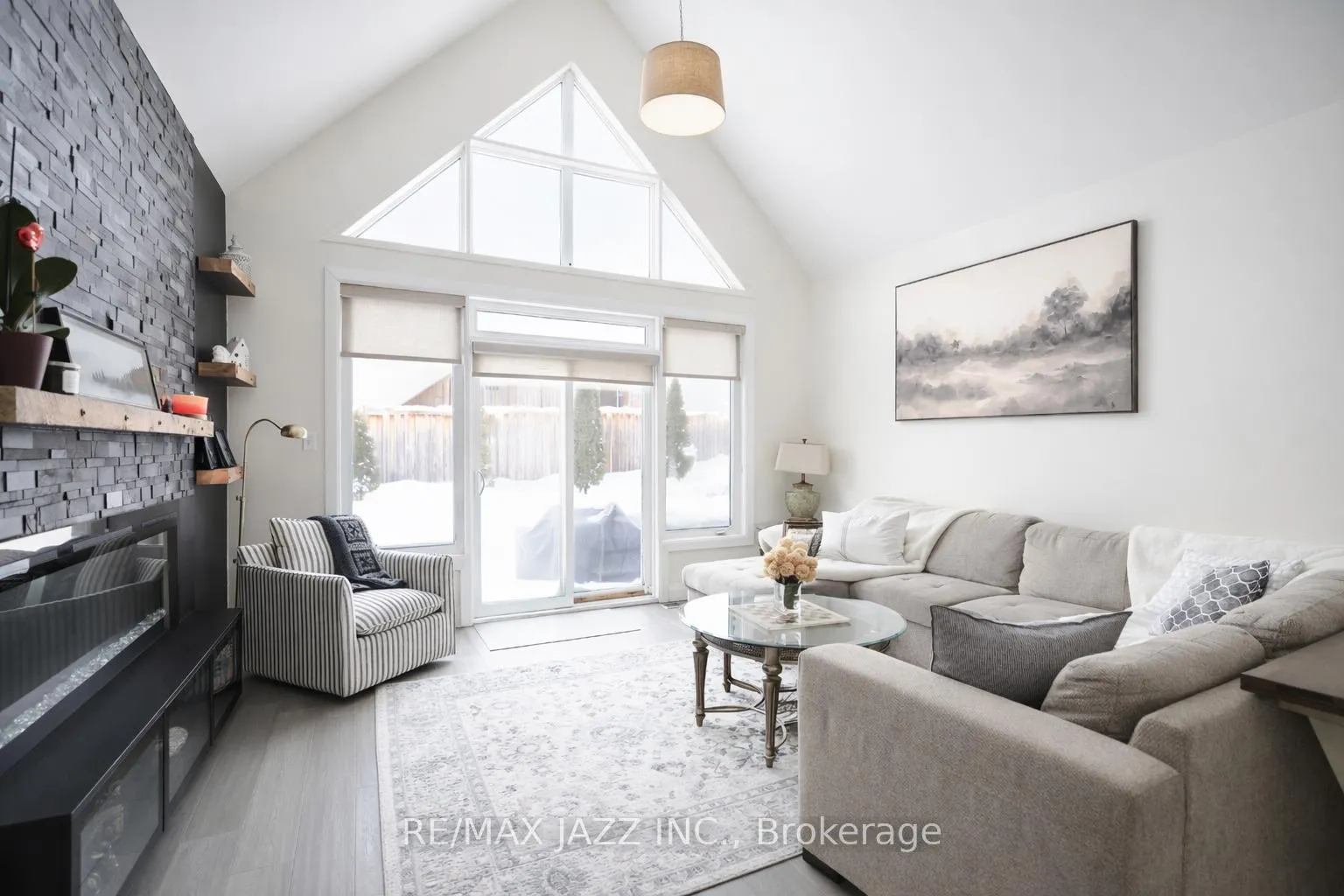 Photo 7 of 1334 Harlstone Crescent, Oshawa, Taunton — HOMEH