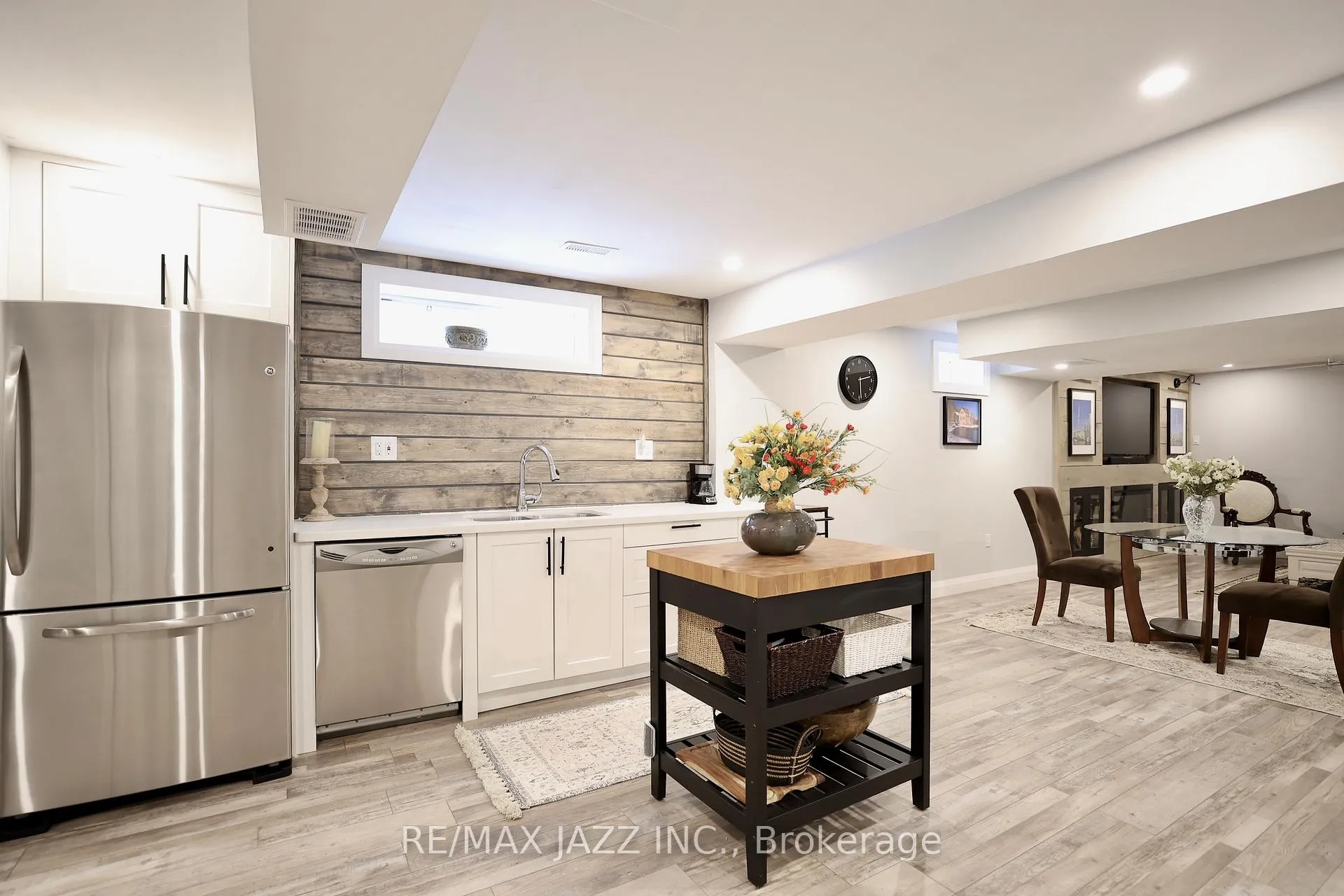 Photo 18 of 1334 Harlstone Crescent, Oshawa, Taunton — HOMEH