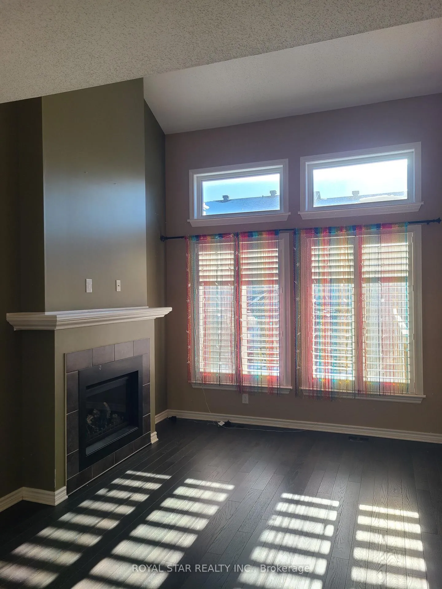 Photo 3 of 953 Fletcher Circle, Ottawa, Kanata - Kanata Lakes/Heritage Hills — HOMEH