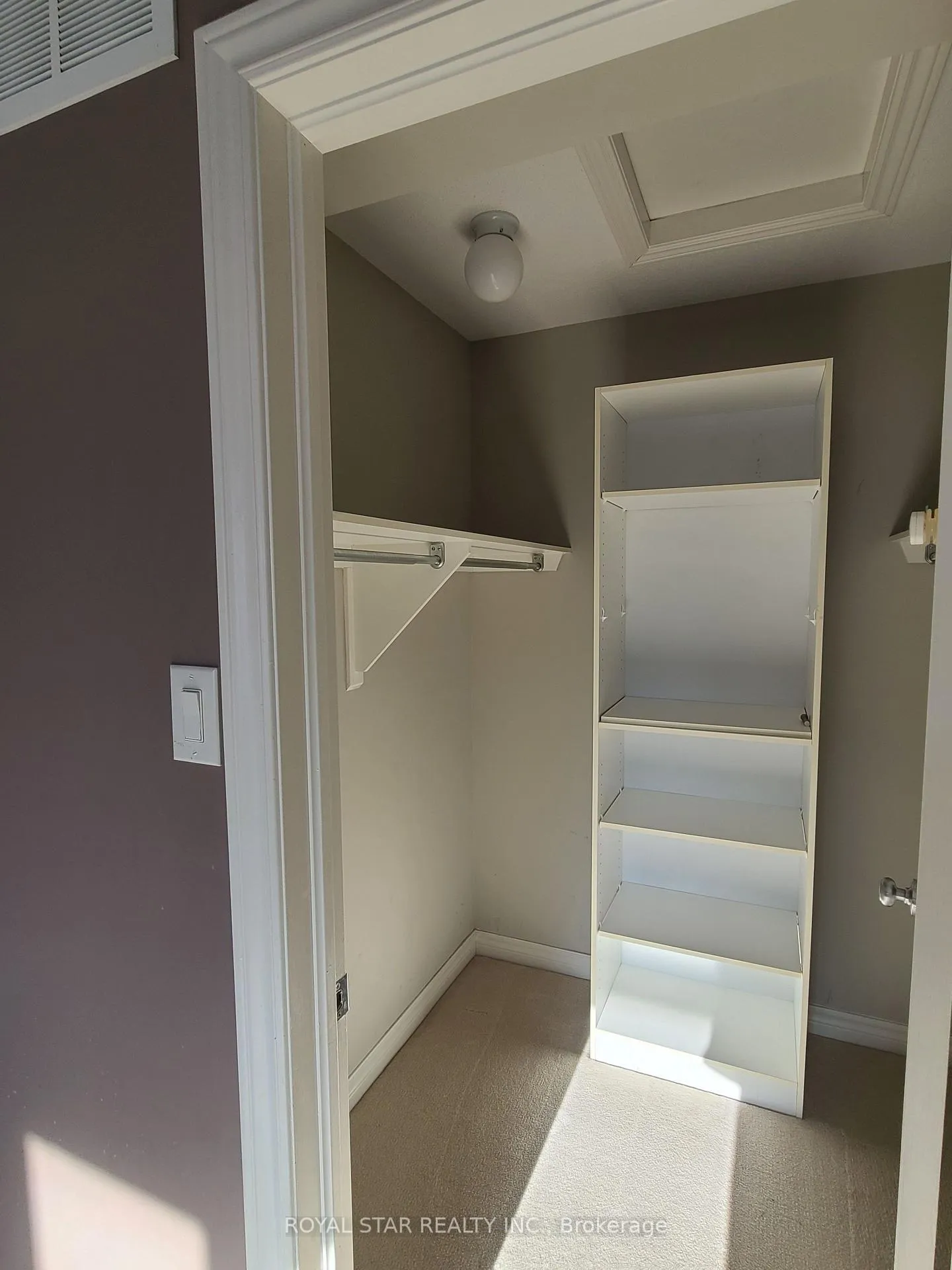 Photo 12 of 953 Fletcher Circle, Ottawa, Kanata - Kanata Lakes/Heritage Hills — HOMEH