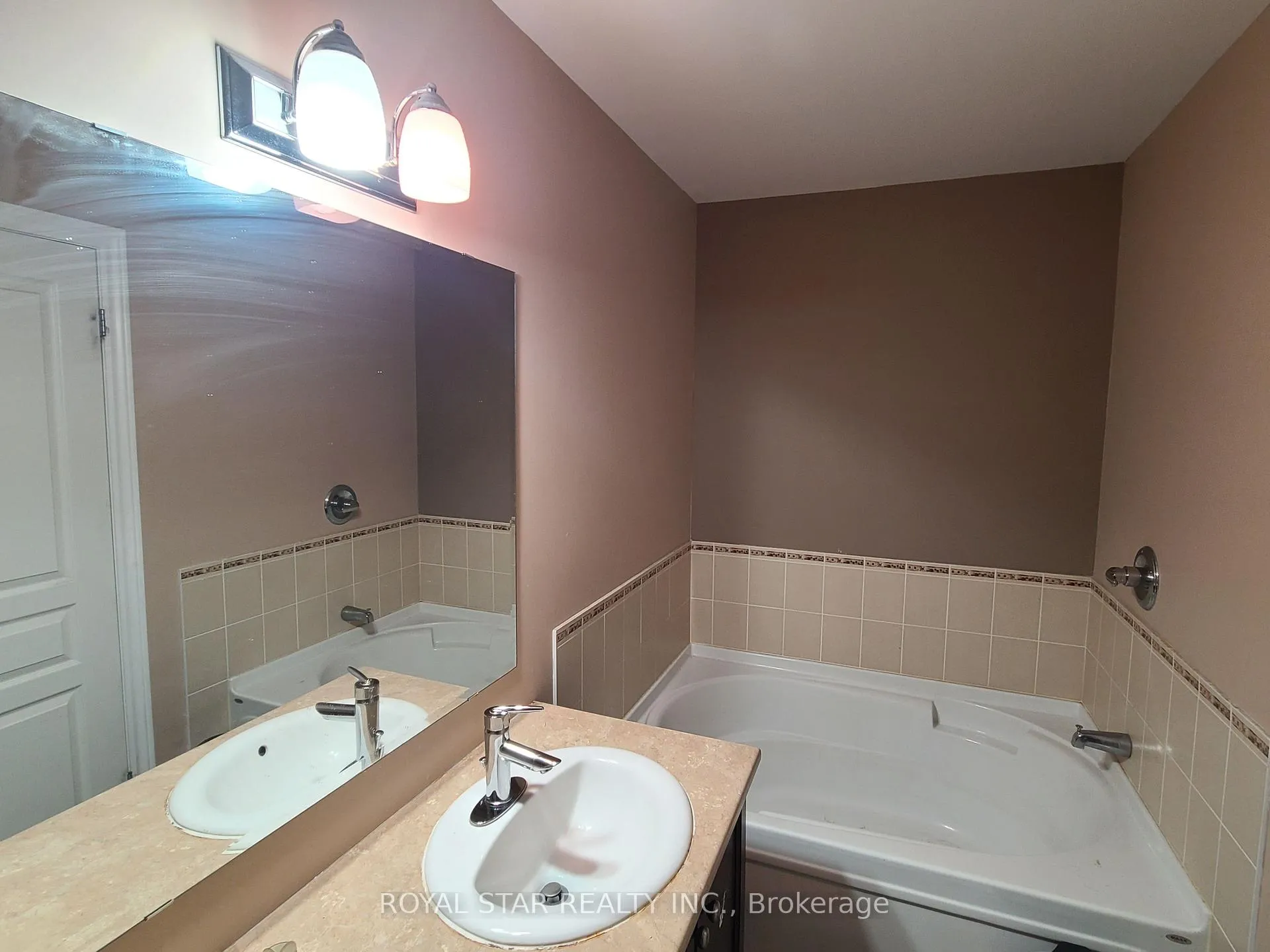 Photo 14 of 953 Fletcher Circle, Ottawa, Kanata - Kanata Lakes/Heritage Hills — HOMEH