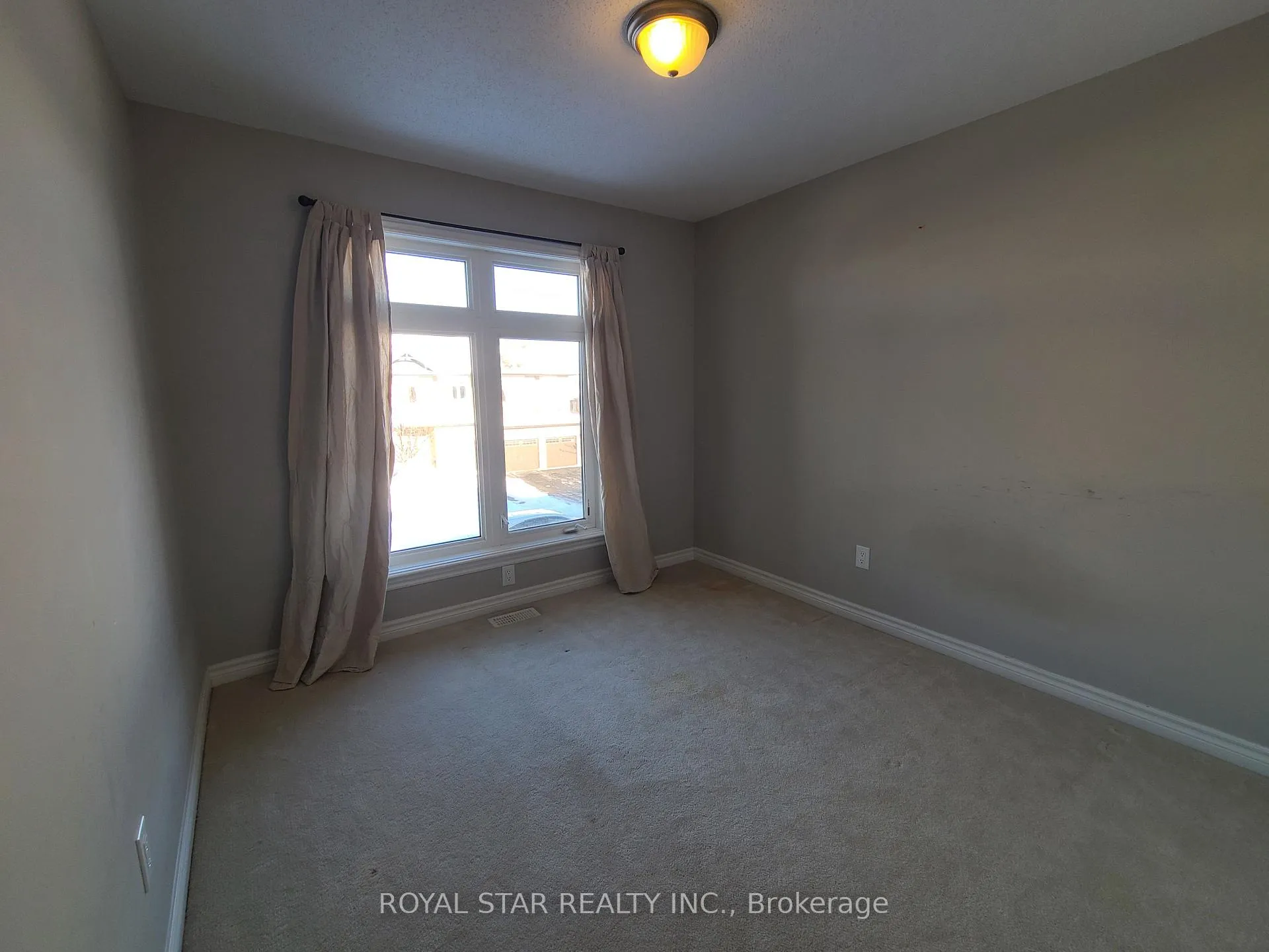 Photo 15 of 953 Fletcher Circle, Ottawa, Kanata - Kanata Lakes/Heritage Hills — HOMEH