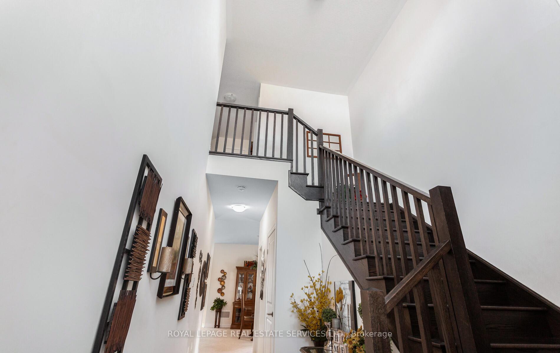 Photo 7 of 25 Jenner Drive, Brant, Paris — HOMEH