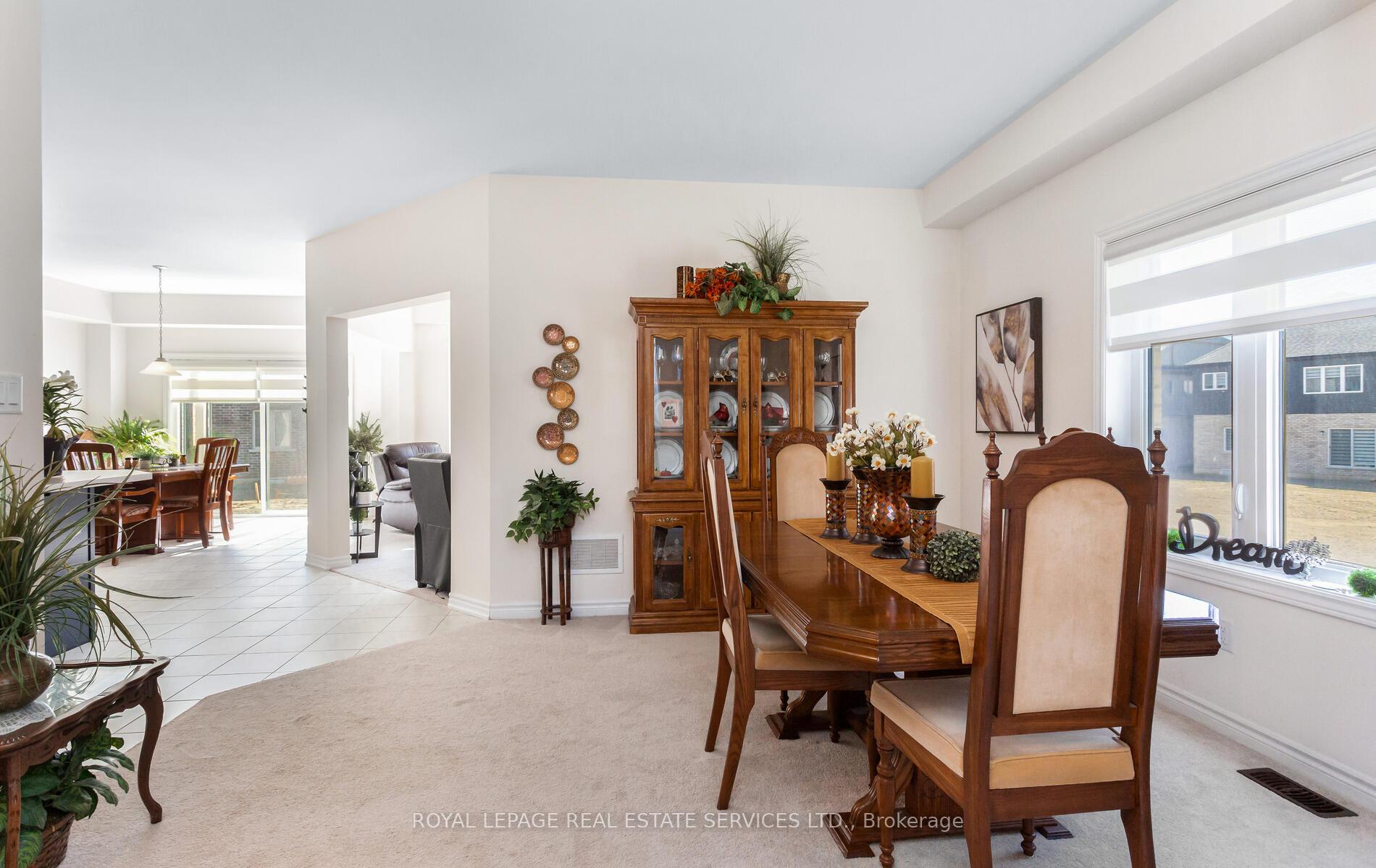 Photo 8 of 25 Jenner Drive, Brant, Paris — HOMEH