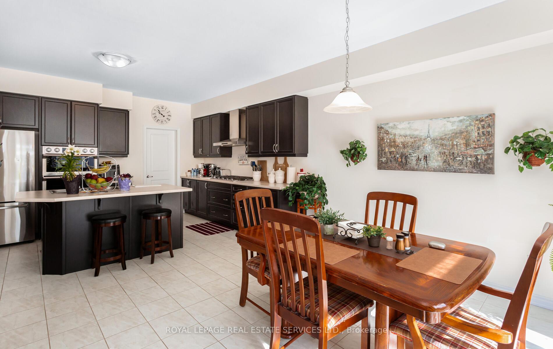 Photo 15 of 25 Jenner Drive, Brant, Paris — HOMEH