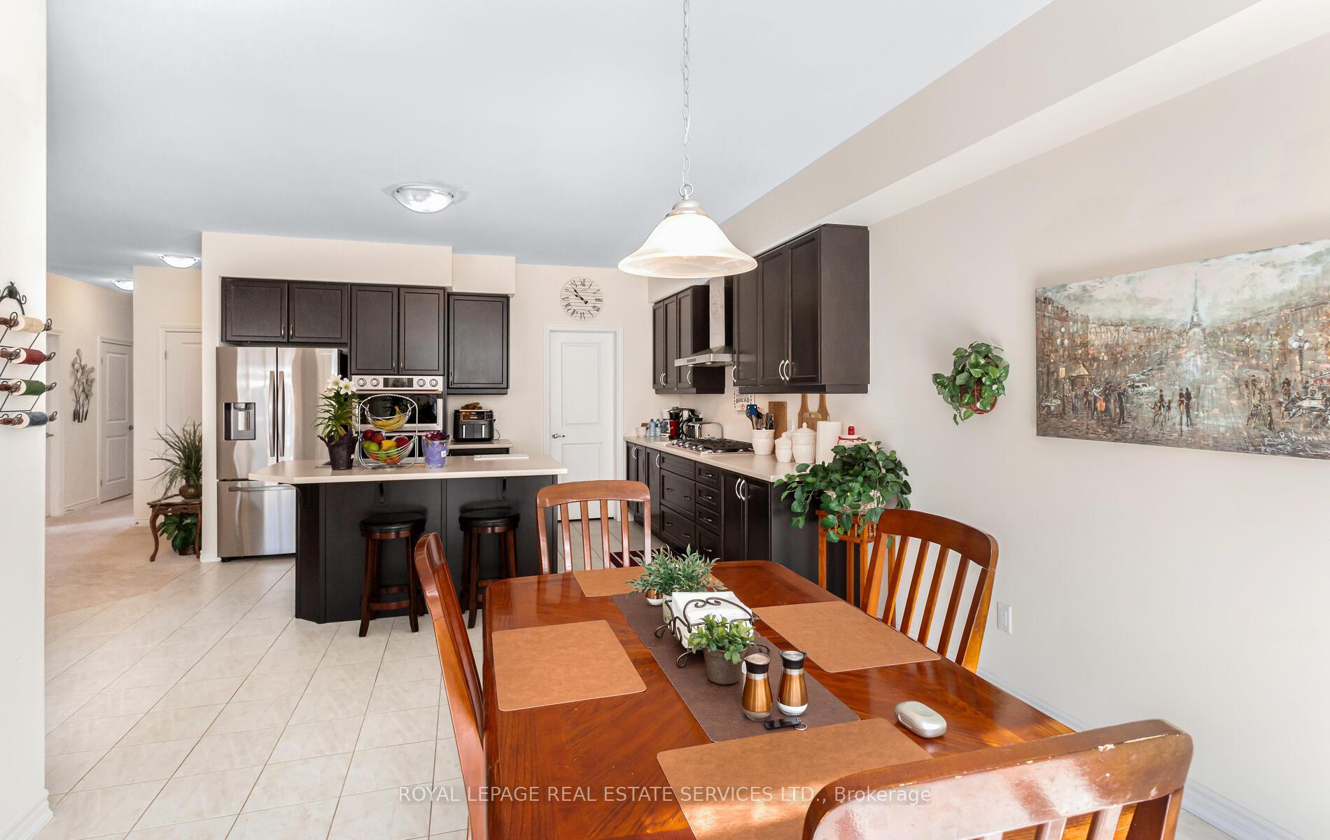 Photo 16 of 25 Jenner Drive, Brant, Paris — HOMEH