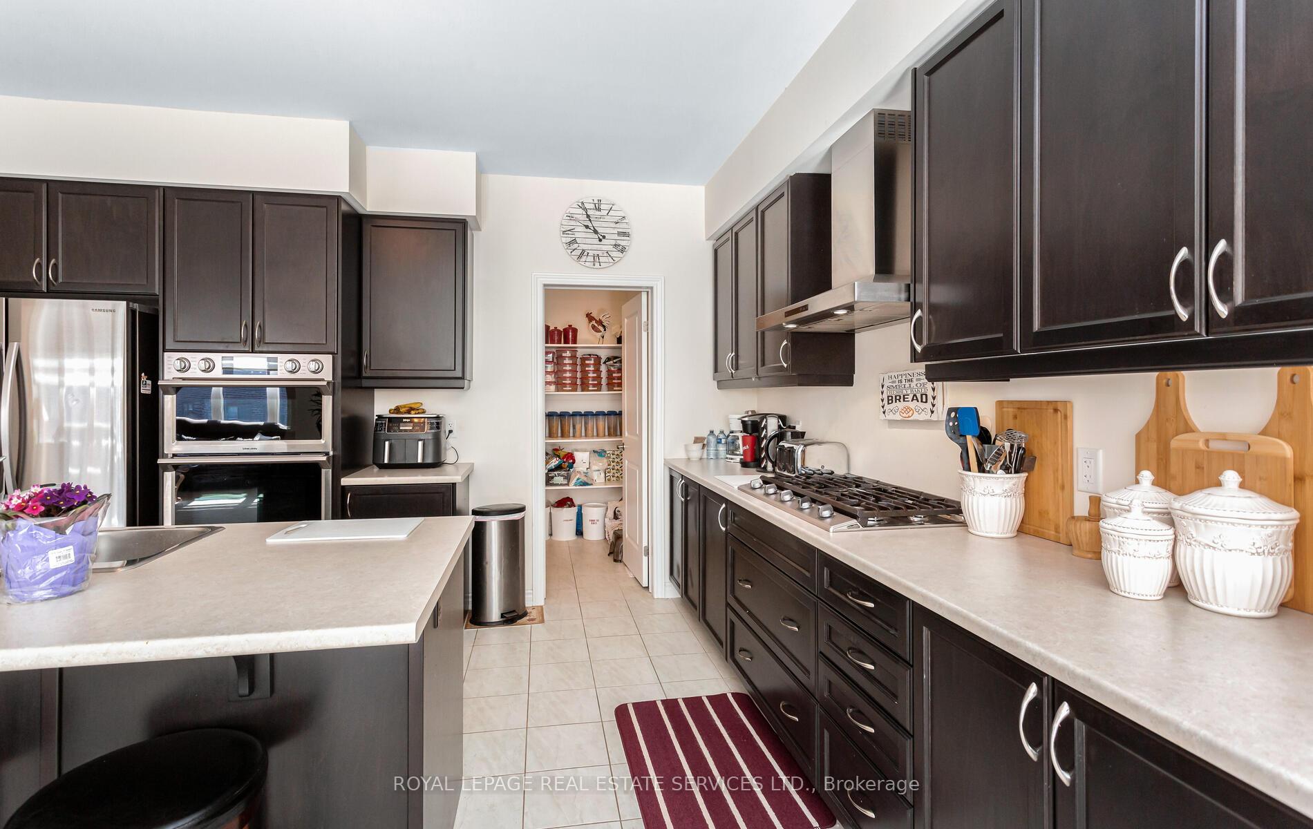 Photo 21 of 25 Jenner Drive, Brant, Paris — HOMEH
