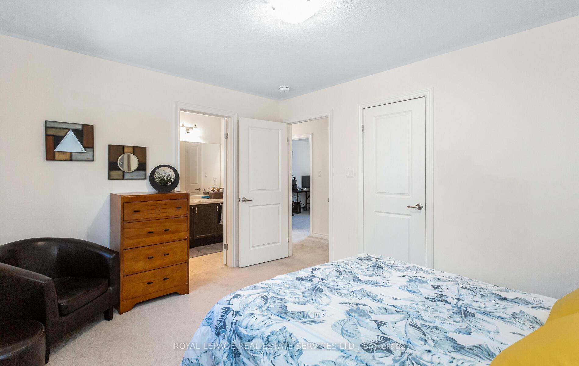 Photo 31 of 25 Jenner Drive, Brant, Paris — HOMEH