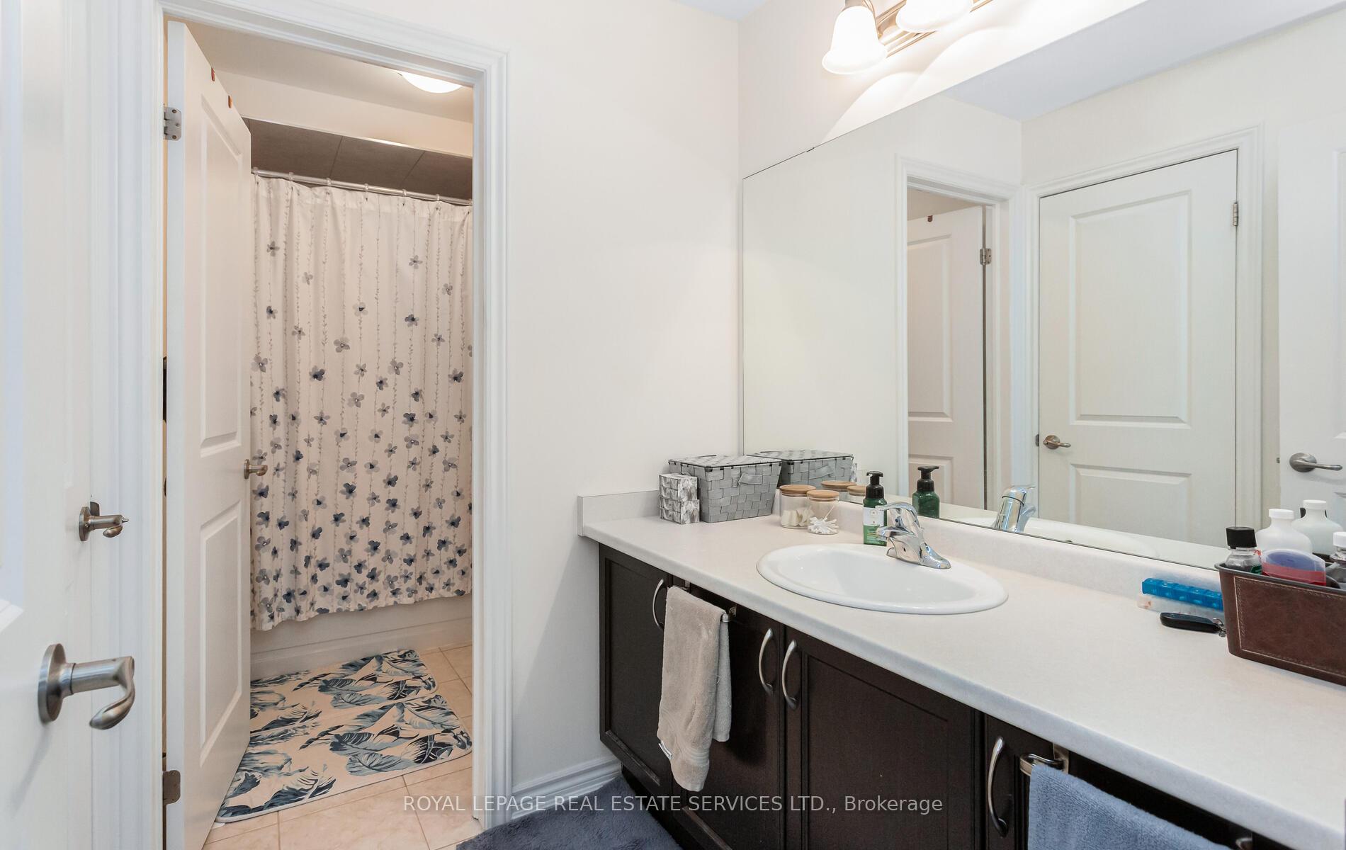 Photo 33 of 25 Jenner Drive, Brant, Paris — HOMEH
