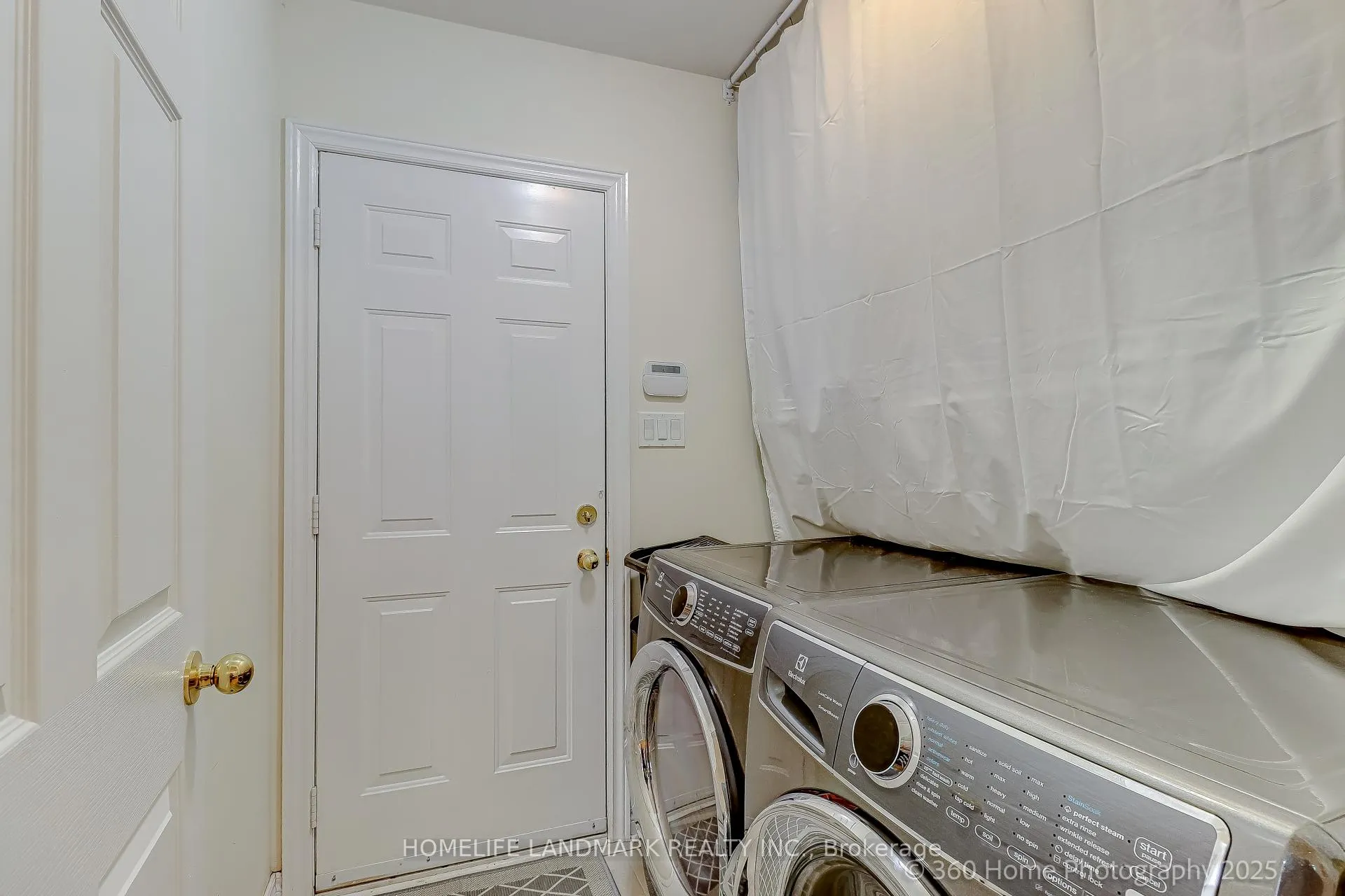 Photo 24 of 203 Everett Street, Markham, Wismer — HOMEH