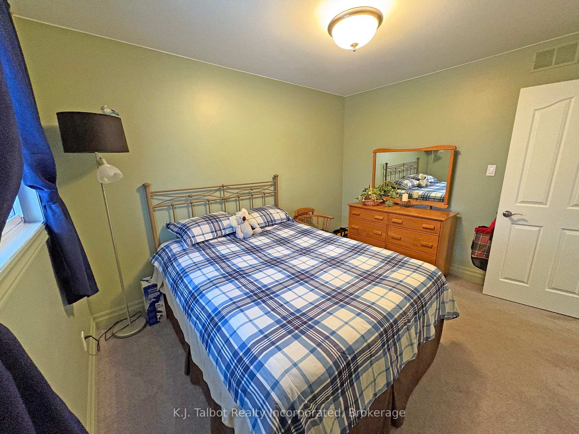 Photo 13 of 94 Montcalm Street, Goderich, Goderich (Town) — HOMEH