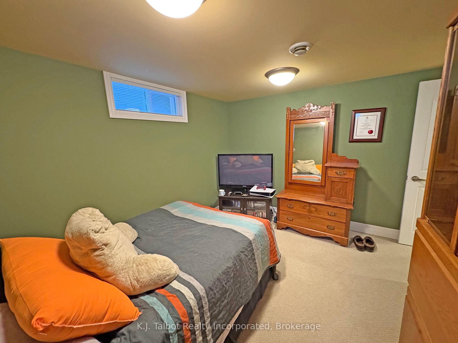 Photo 24 of 94 Montcalm Street, Goderich, Goderich (Town) — HOMEH
