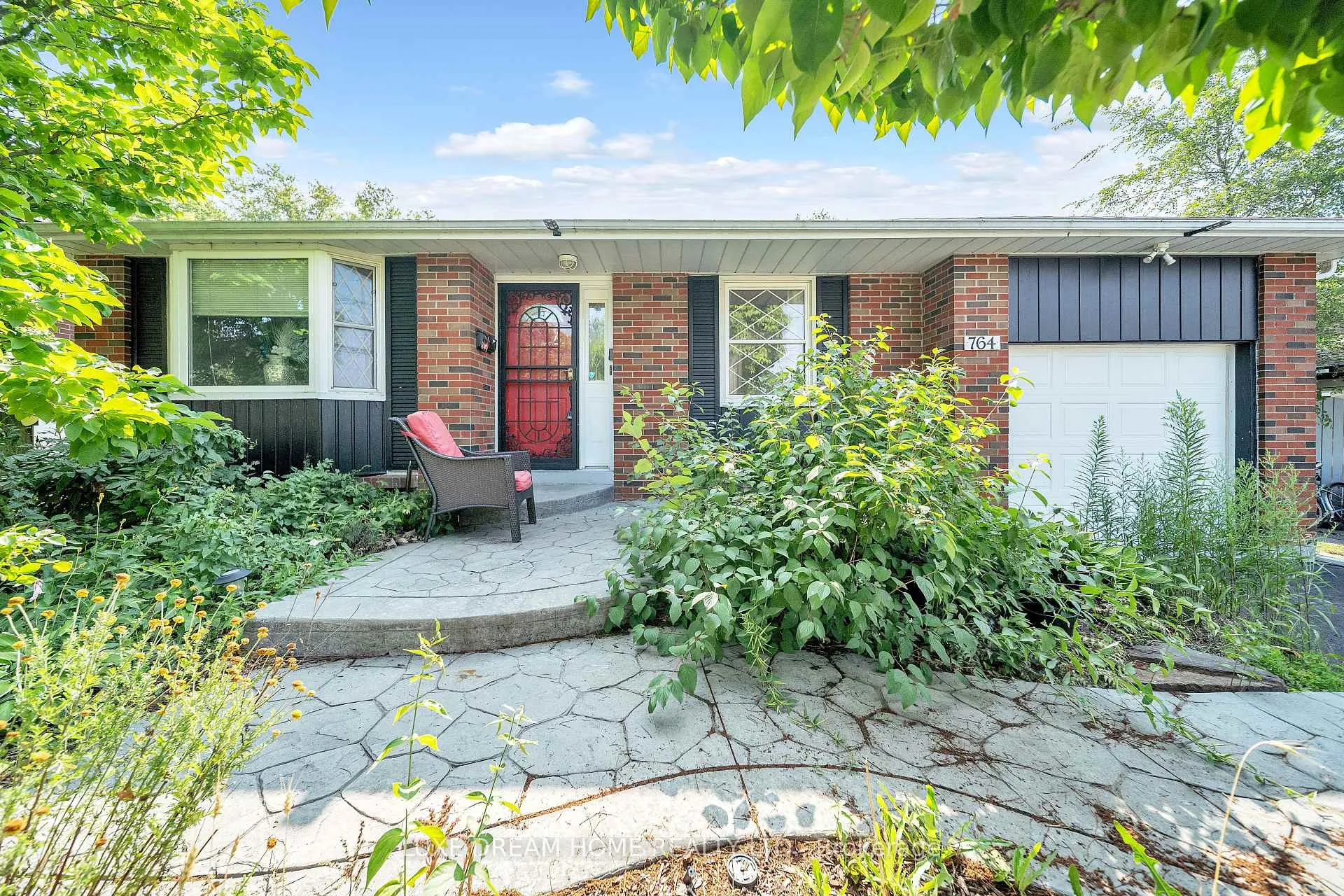 Photo 1 of 764 Hillcrest Road, Pickering, West Shore — HOMEH