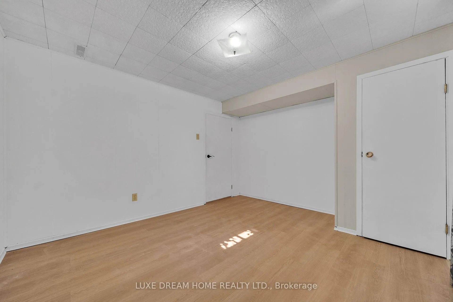 Photo 34 of 764 Hillcrest Road, Pickering, West Shore — HOMEH