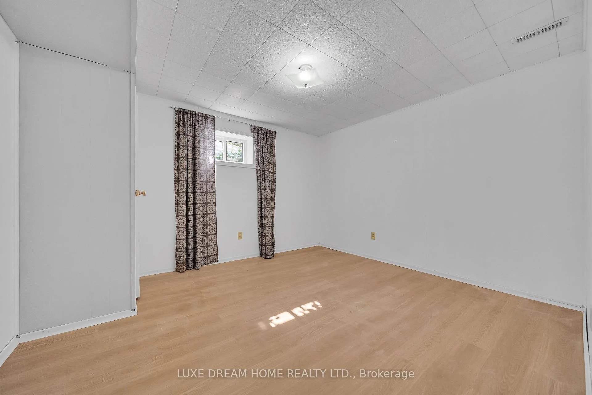 Photo 35 of 764 Hillcrest Road, Pickering, West Shore — HOMEH
