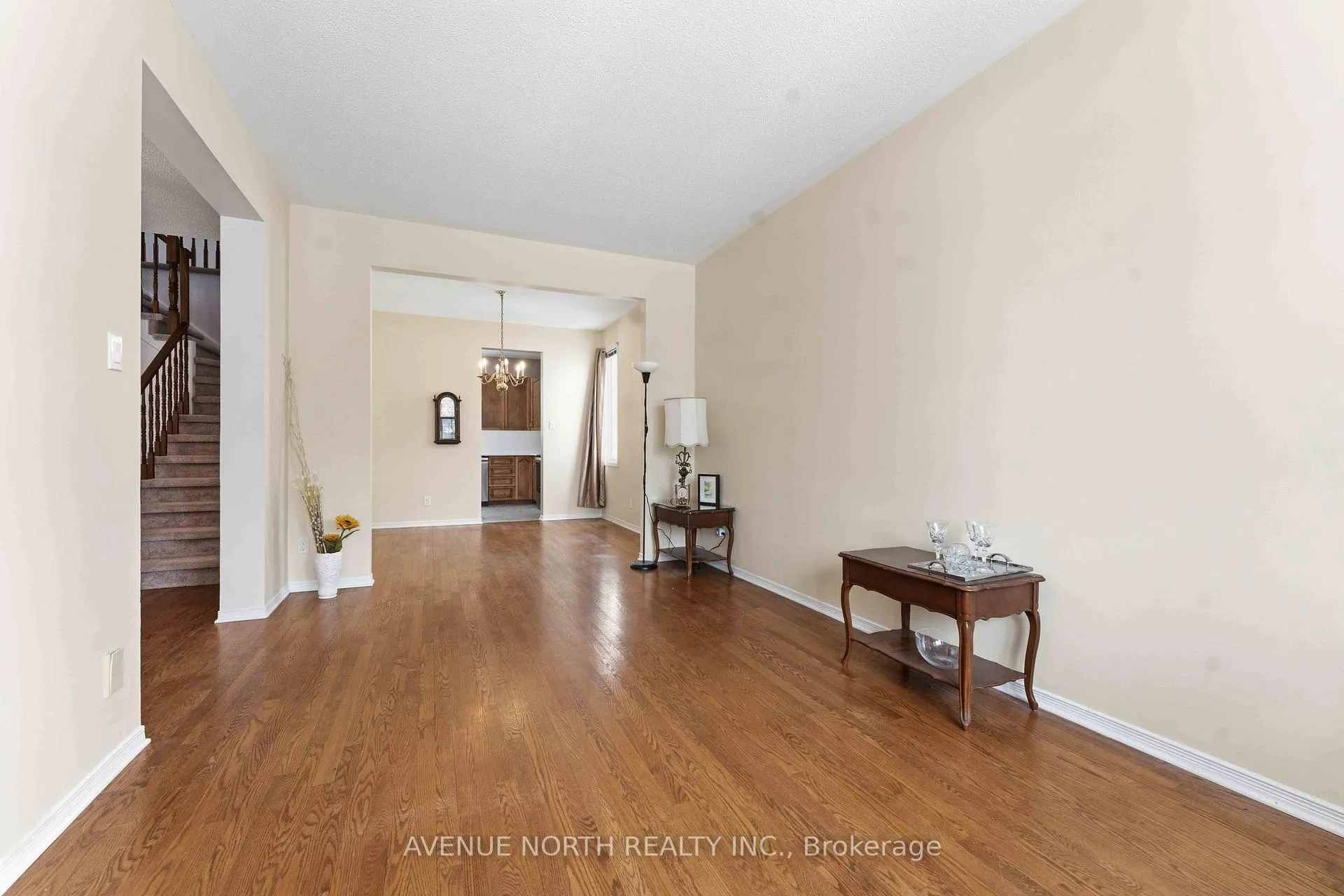 Photo 8 of 1838 Mccallum Drive, Ottawa, Fallingbrook/Gardenway South — HOMEH