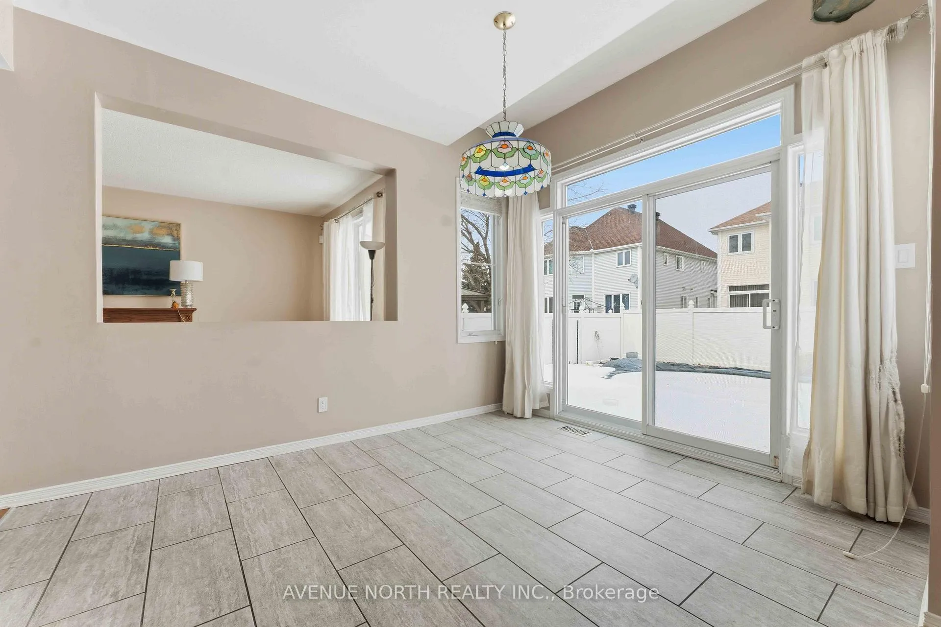 Photo 16 of 1838 Mccallum Drive, Ottawa, Fallingbrook/Gardenway South — HOMEH