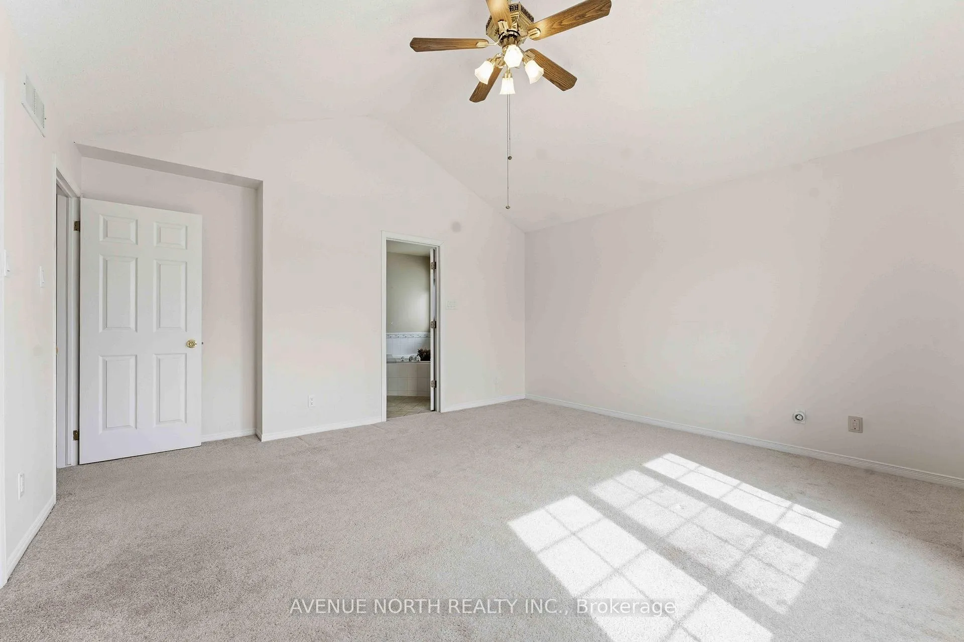 Photo 26 of 1838 Mccallum Drive, Ottawa, Fallingbrook/Gardenway South — HOMEH