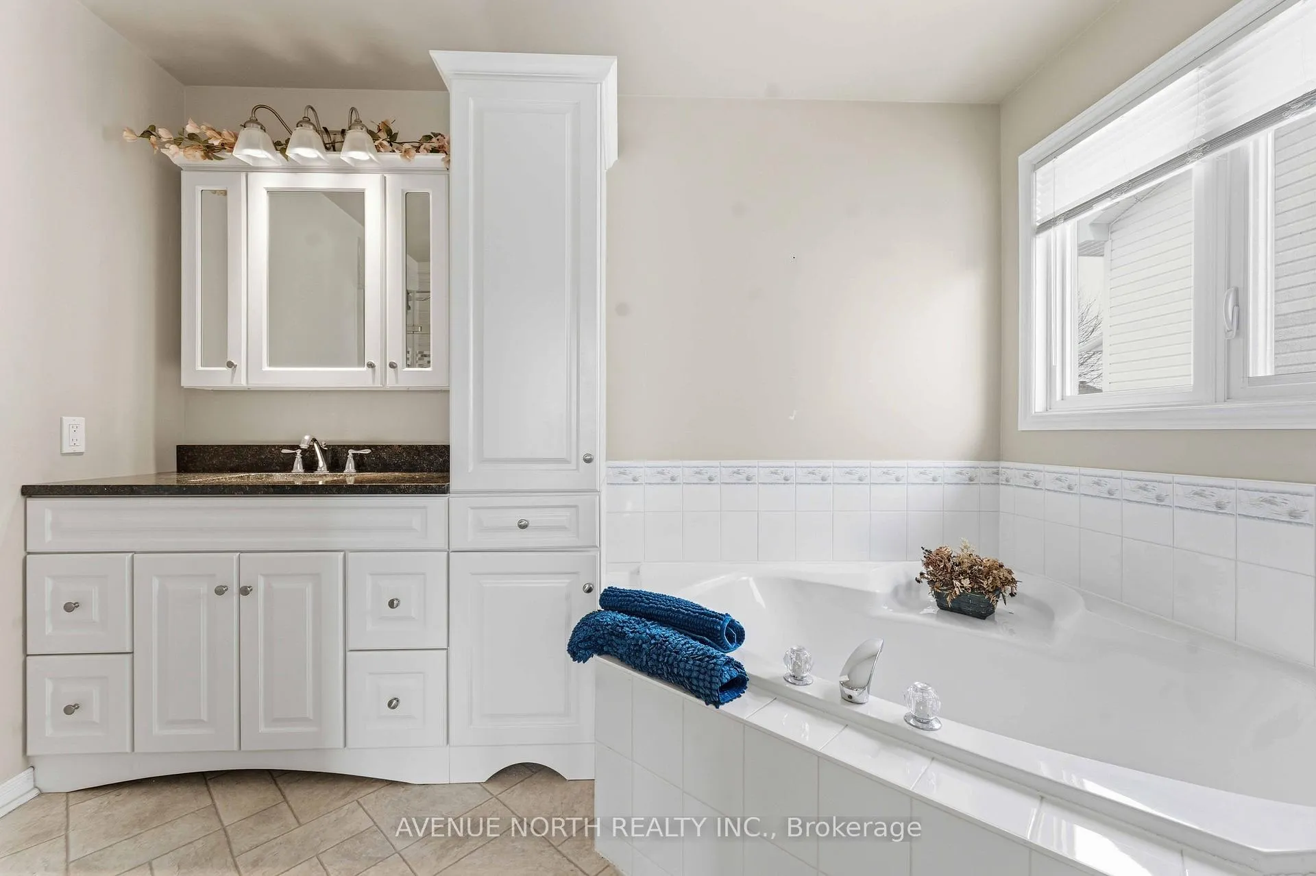 Photo 29 of 1838 Mccallum Drive, Ottawa, Fallingbrook/Gardenway South — HOMEH
