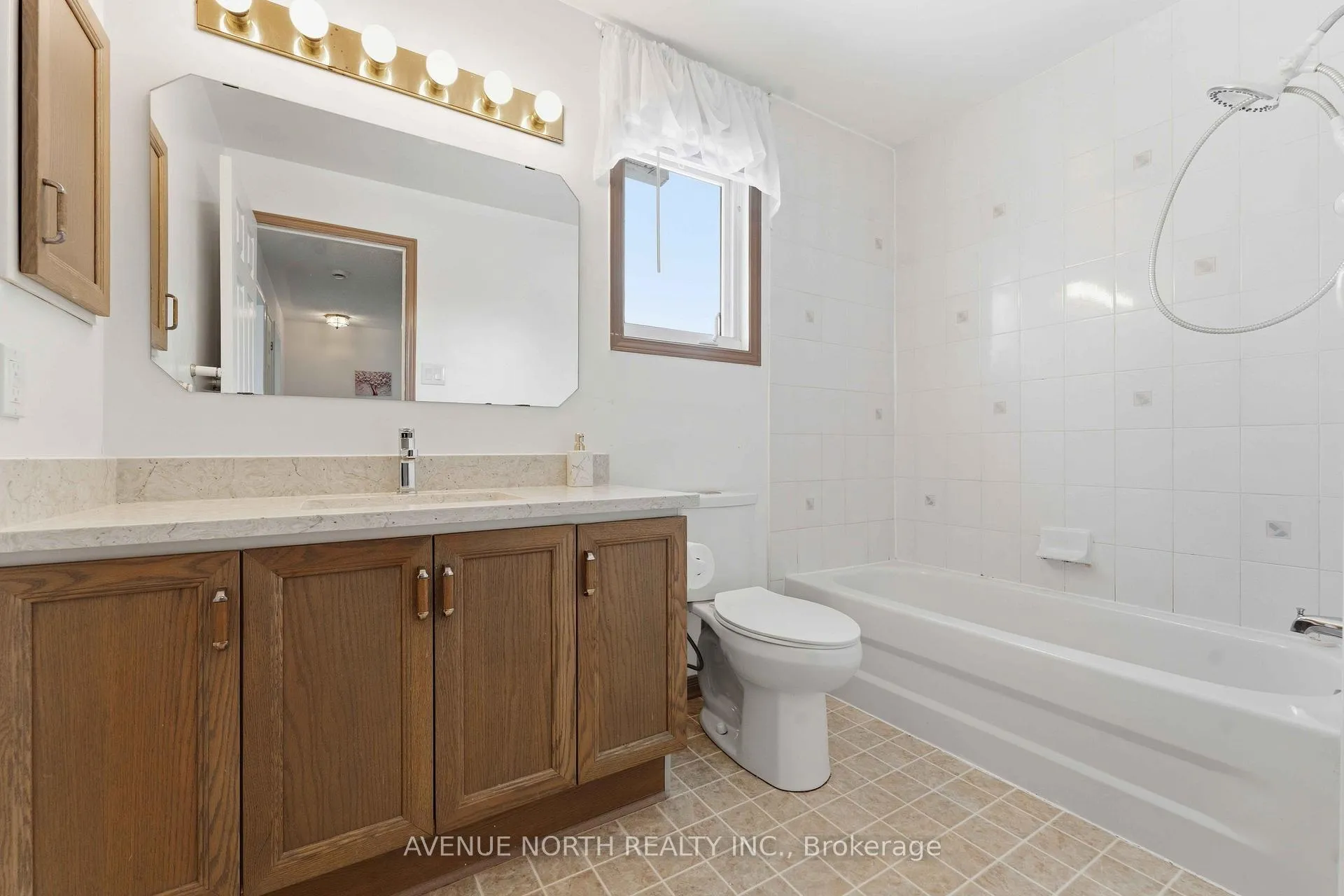 Photo 41 of 1838 Mccallum Drive, Ottawa, Fallingbrook/Gardenway South — HOMEH