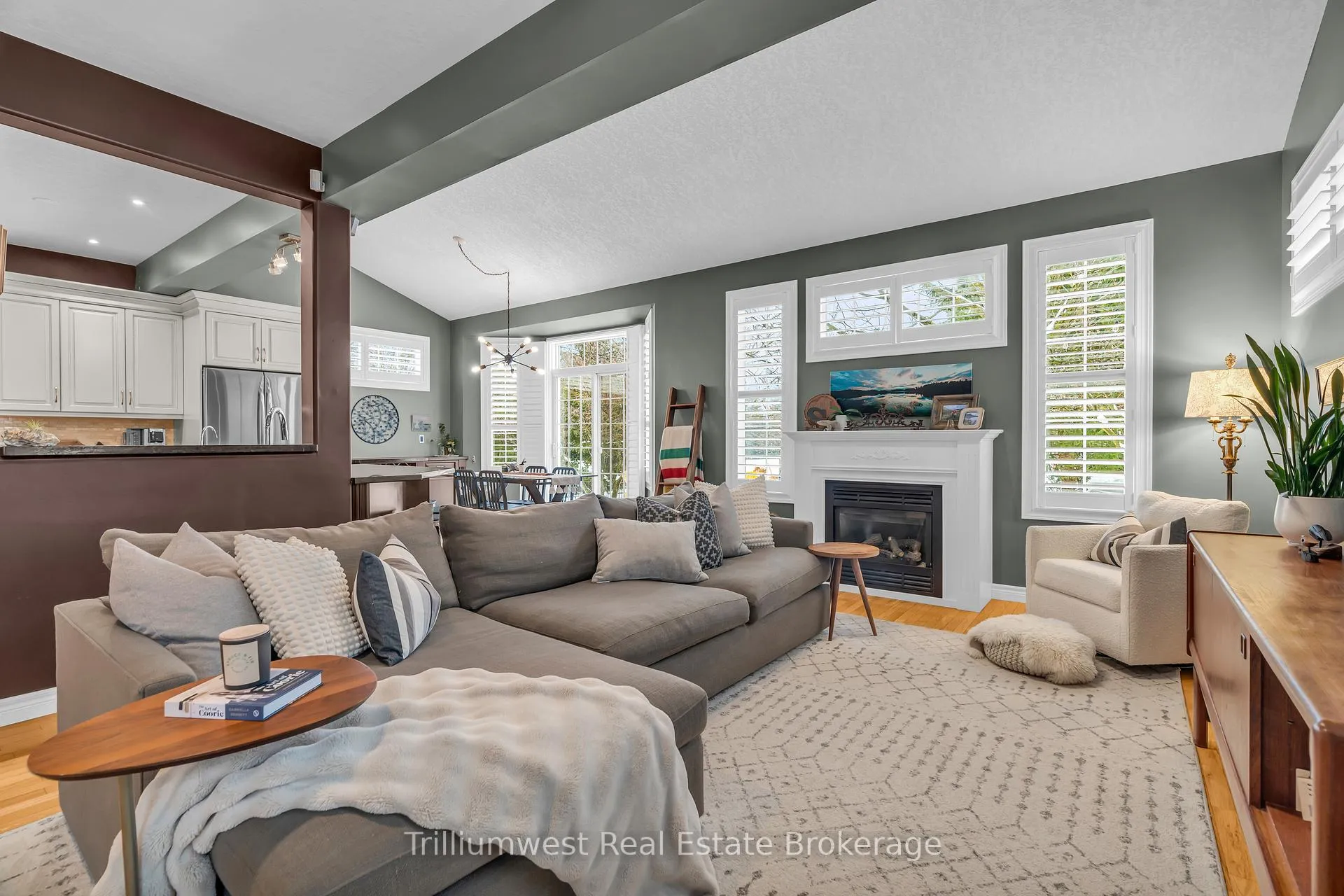Photo 9 of 610 Rock Point Crescent, Waterloo — HOMEH