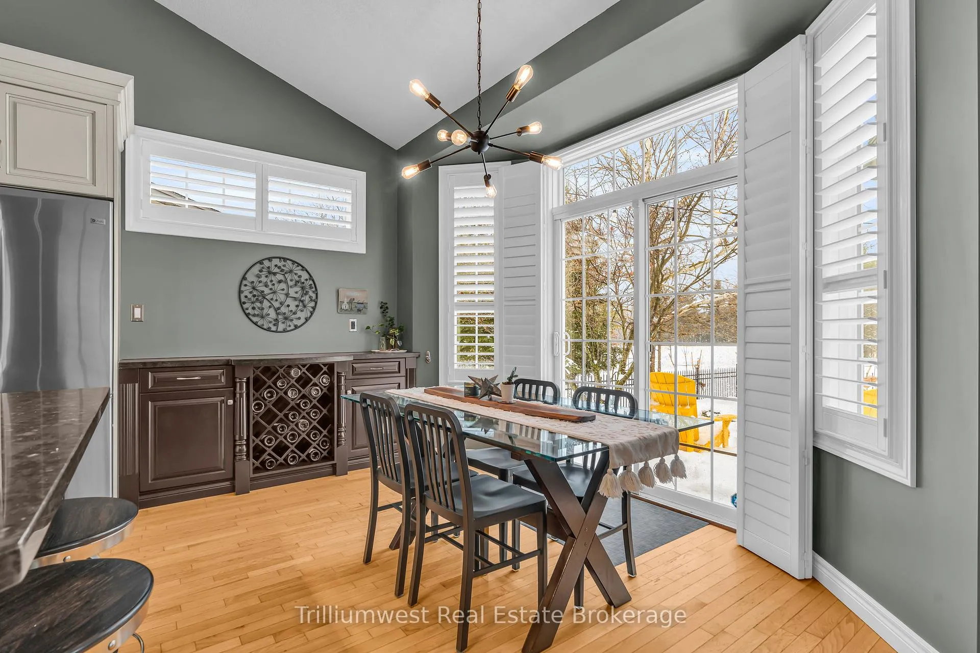Photo 13 of 610 Rock Point Crescent, Waterloo — HOMEH