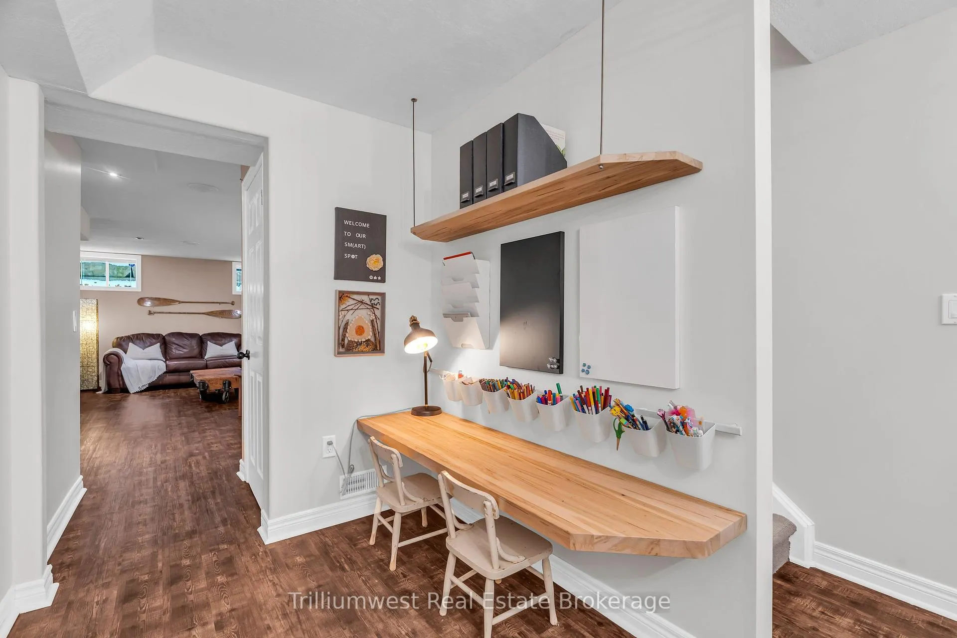 Photo 35 of 610 Rock Point Crescent, Waterloo — HOMEH