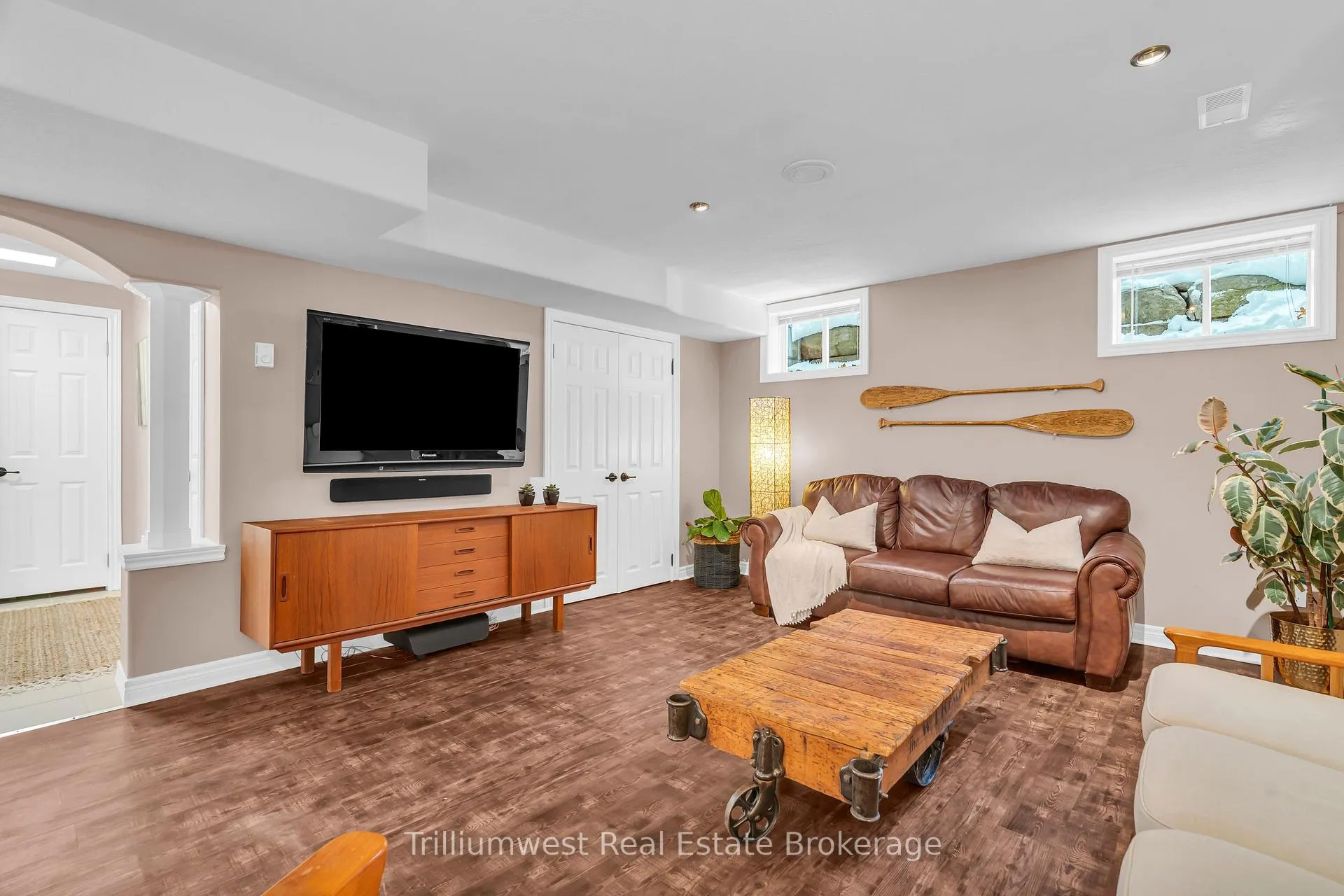 Photo 36 of 610 Rock Point Crescent, Waterloo — HOMEH