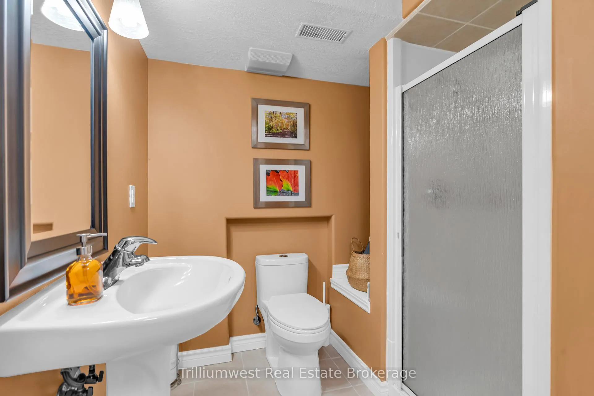 Photo 39 of 610 Rock Point Crescent, Waterloo — HOMEH