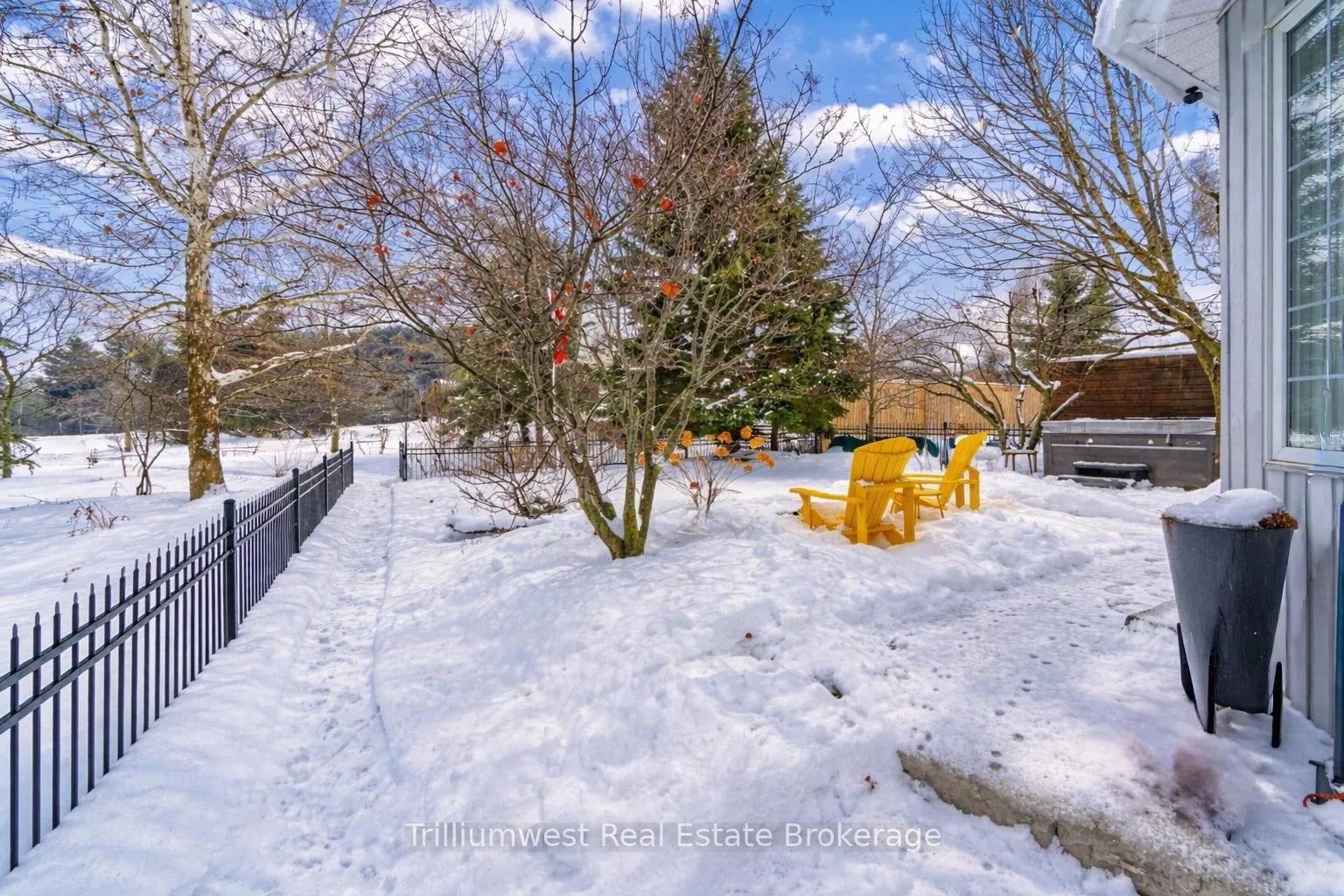 Photo 41 of 610 Rock Point Crescent, Waterloo — HOMEH