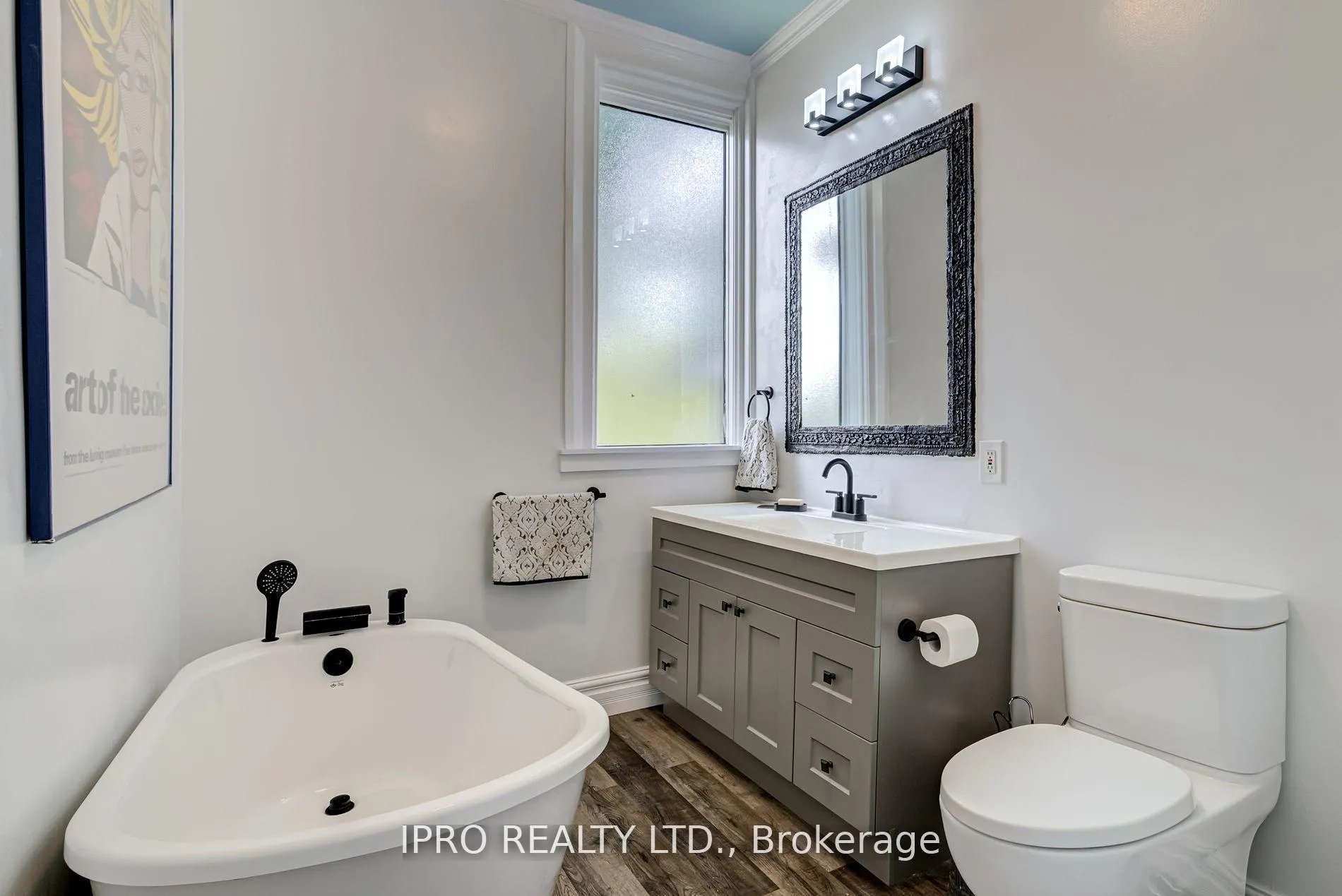 Photo 19 of Unit EHS, 715432 1st Line, Mono, Rural Mono — HOMEH