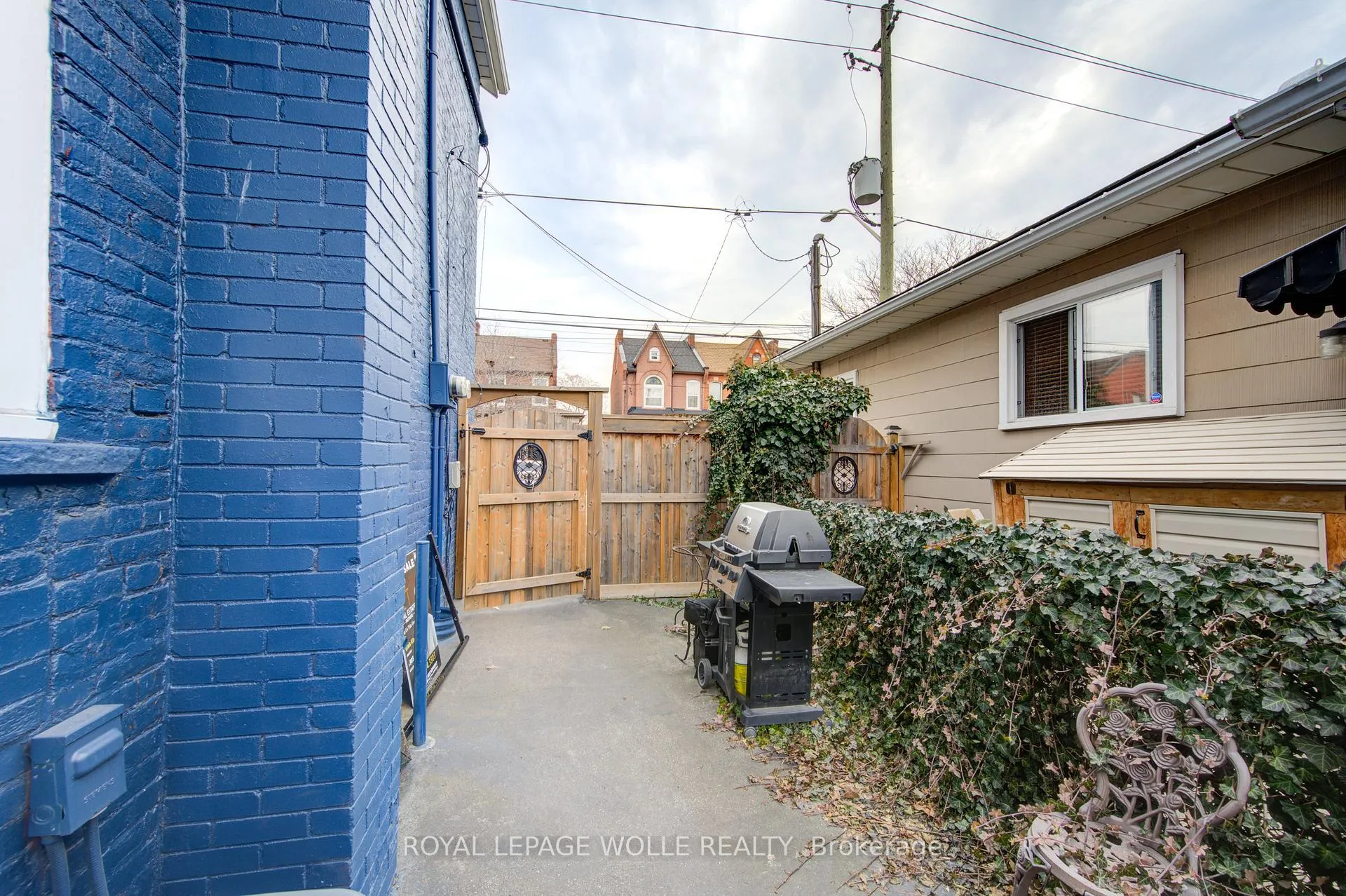 Photo 22 of 218 Catharine Street N, Hamilton, Beasley — HOMEH