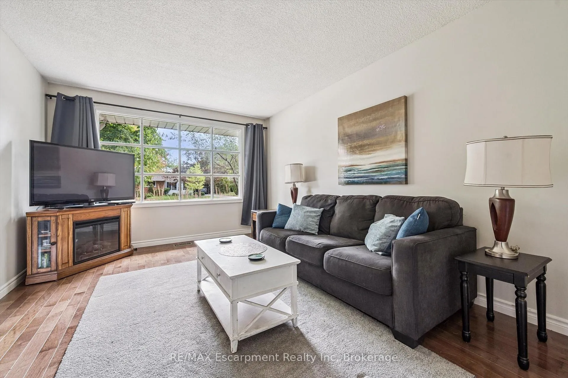 Photo 3 of 5 Picadilly Place, Guelph, Dovercliffe Park/Old University — HOMEH