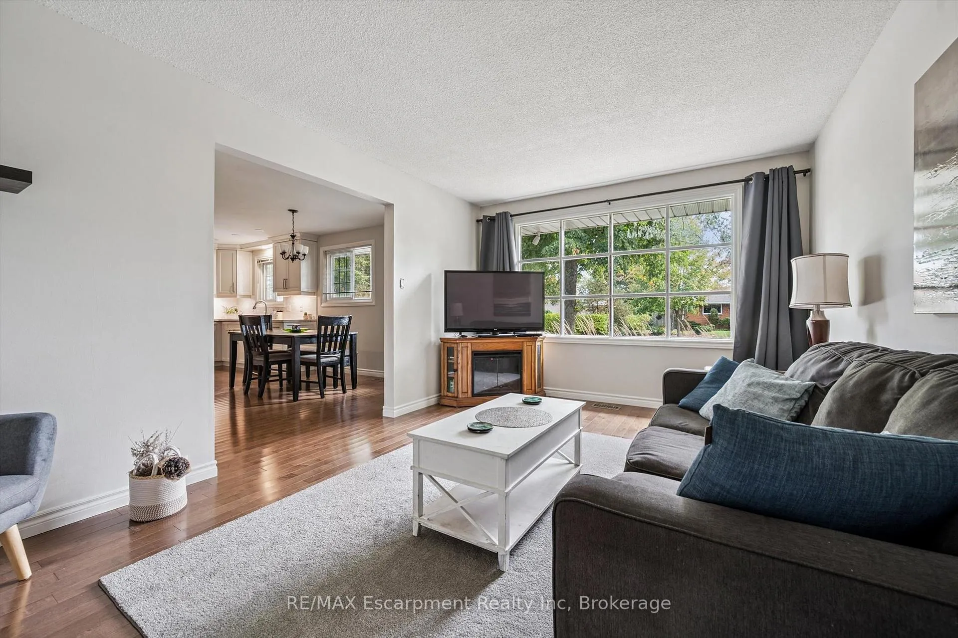 Photo 5 of 5 Picadilly Place, Guelph, Dovercliffe Park/Old University — HOMEH