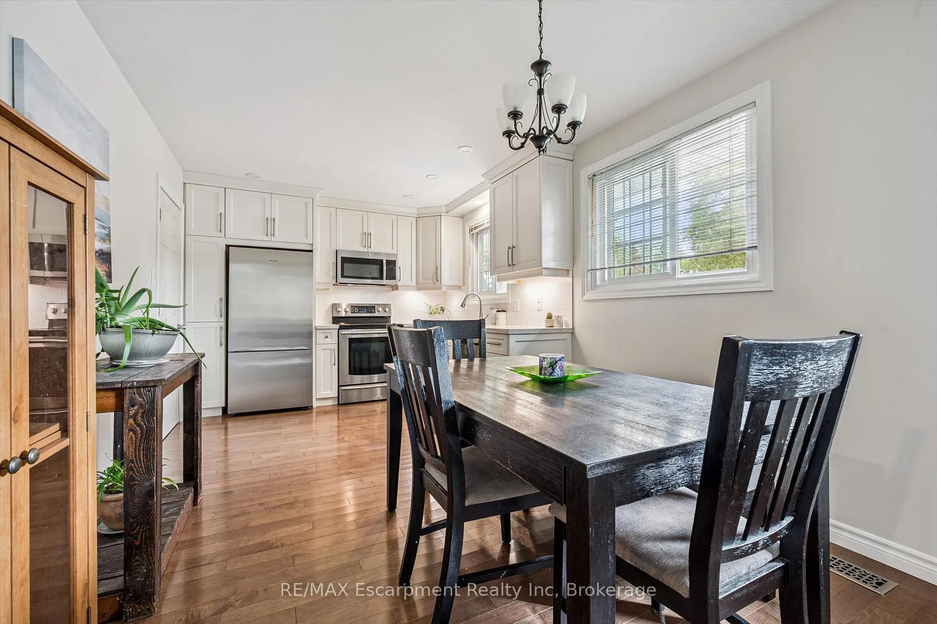 Photo 9 of 5 Picadilly Place, Guelph, Dovercliffe Park/Old University — HOMEH