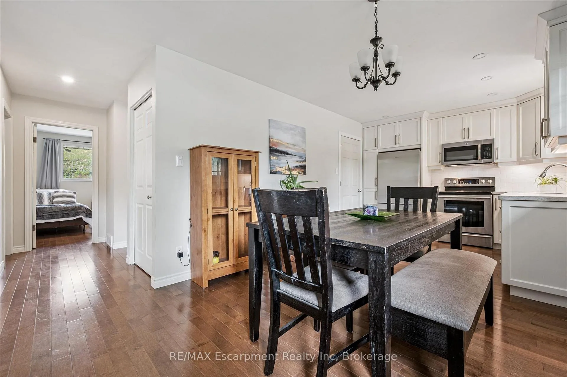 Photo 10 of 5 Picadilly Place, Guelph, Dovercliffe Park/Old University — HOMEH