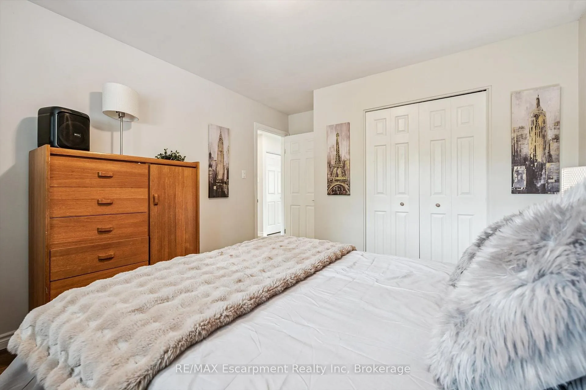Photo 17 of 5 Picadilly Place, Guelph, Dovercliffe Park/Old University — HOMEH